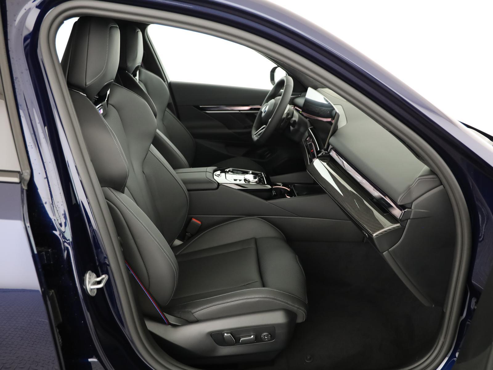 BMW 540d Limousine xDrive M Sport Pro-image-12