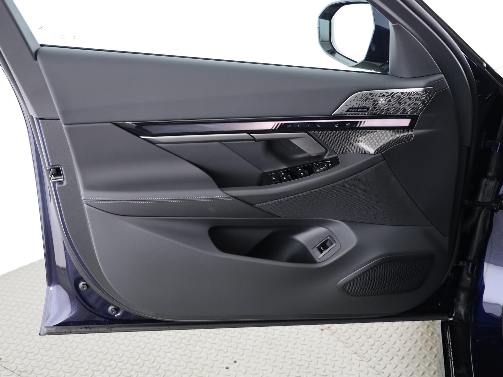 BMW 540d Limousine xDrive M Sport Pro-image-7