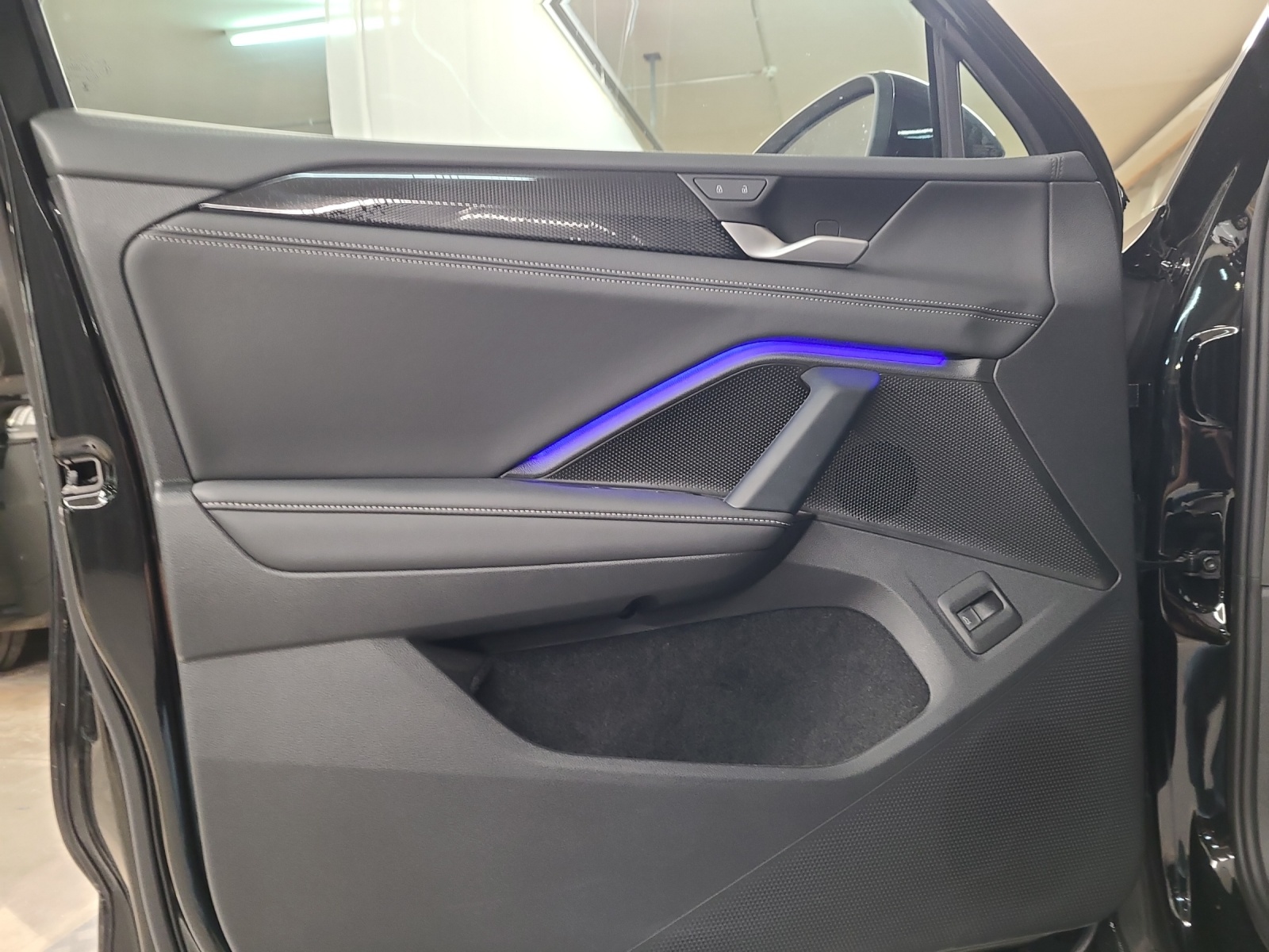 VW Tiguan 2.0 TSI Life United DSG 4motion-image-12
