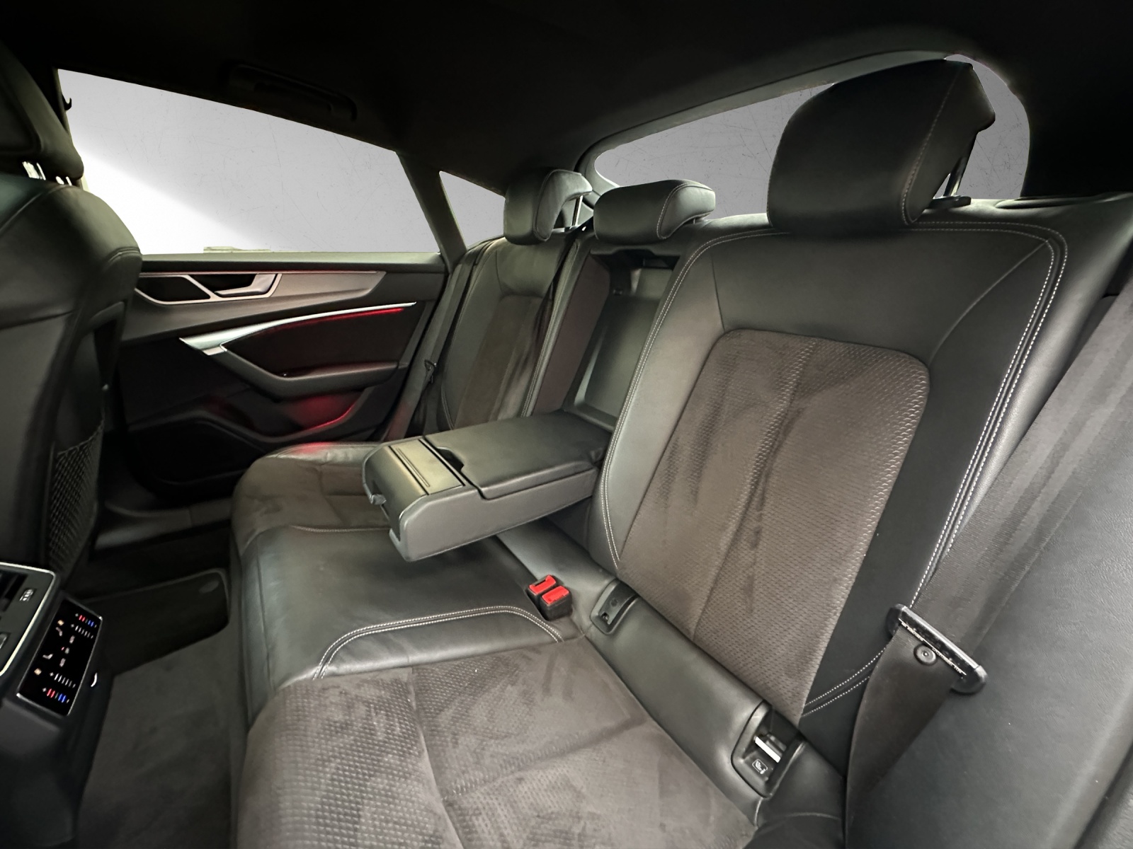 AUDI A7 Sportback 50 TDI quattro S-tronic-image-10