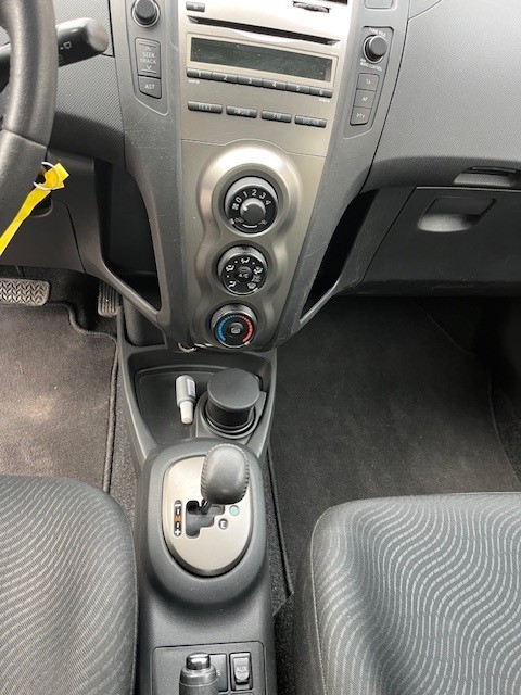 TOYOTA Yaris 1.33 Linea Luna Multimode-image-5