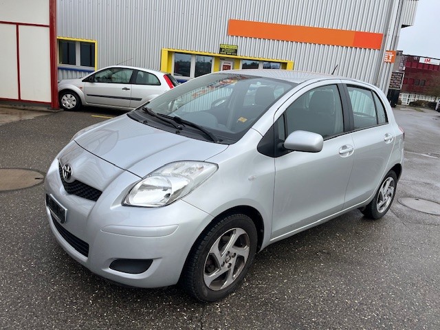 TOYOTA Yaris 1.33 Linea Luna Multimode