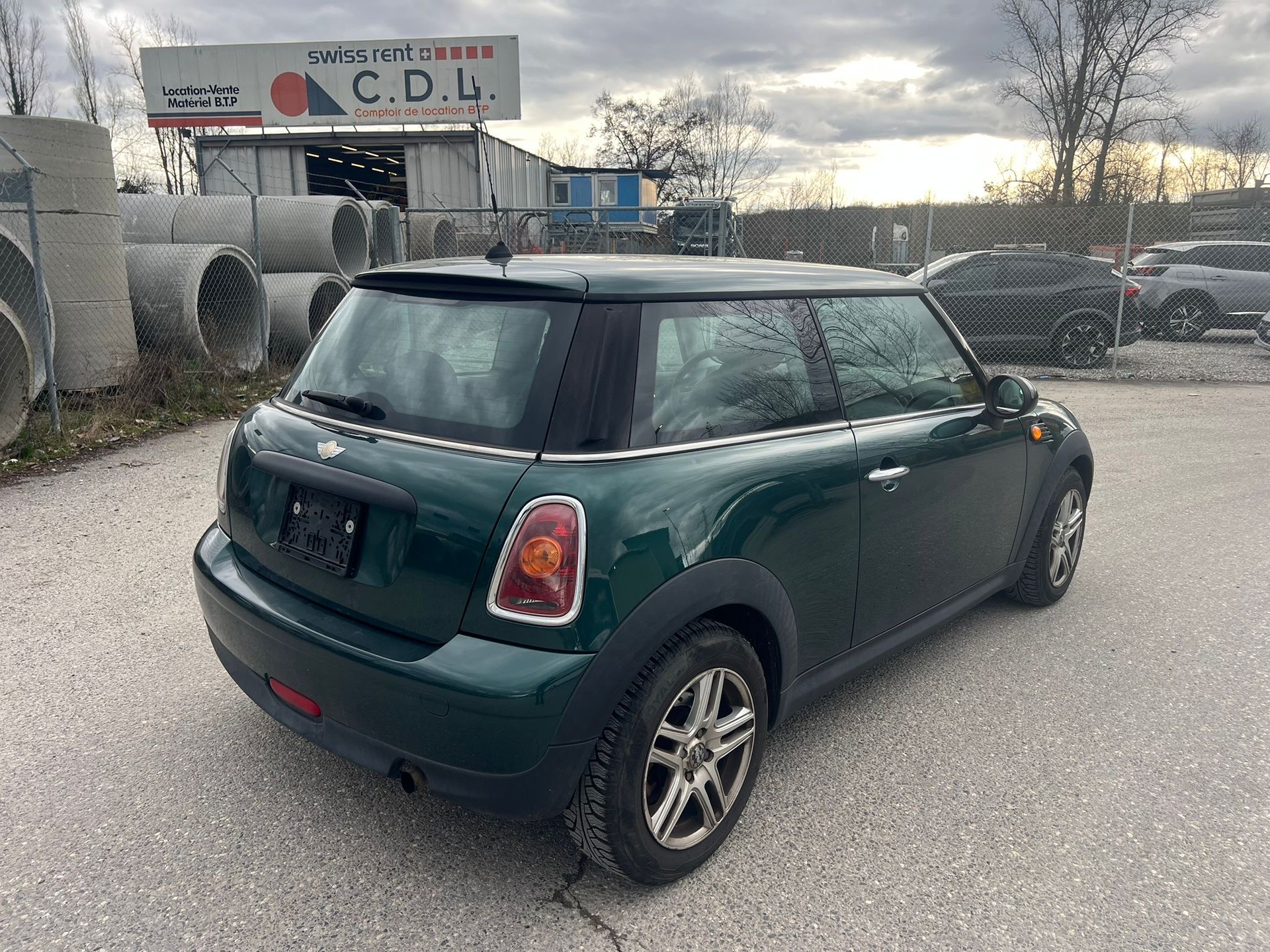 MINI One-image-3