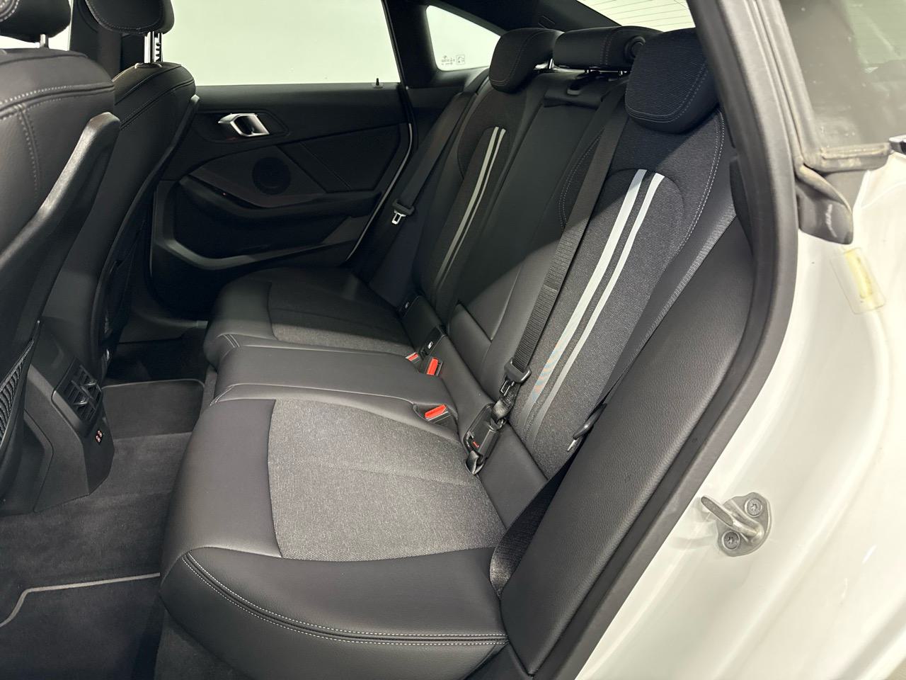 BMW 218d Gran Coupé M Sport Steptronic-image-10