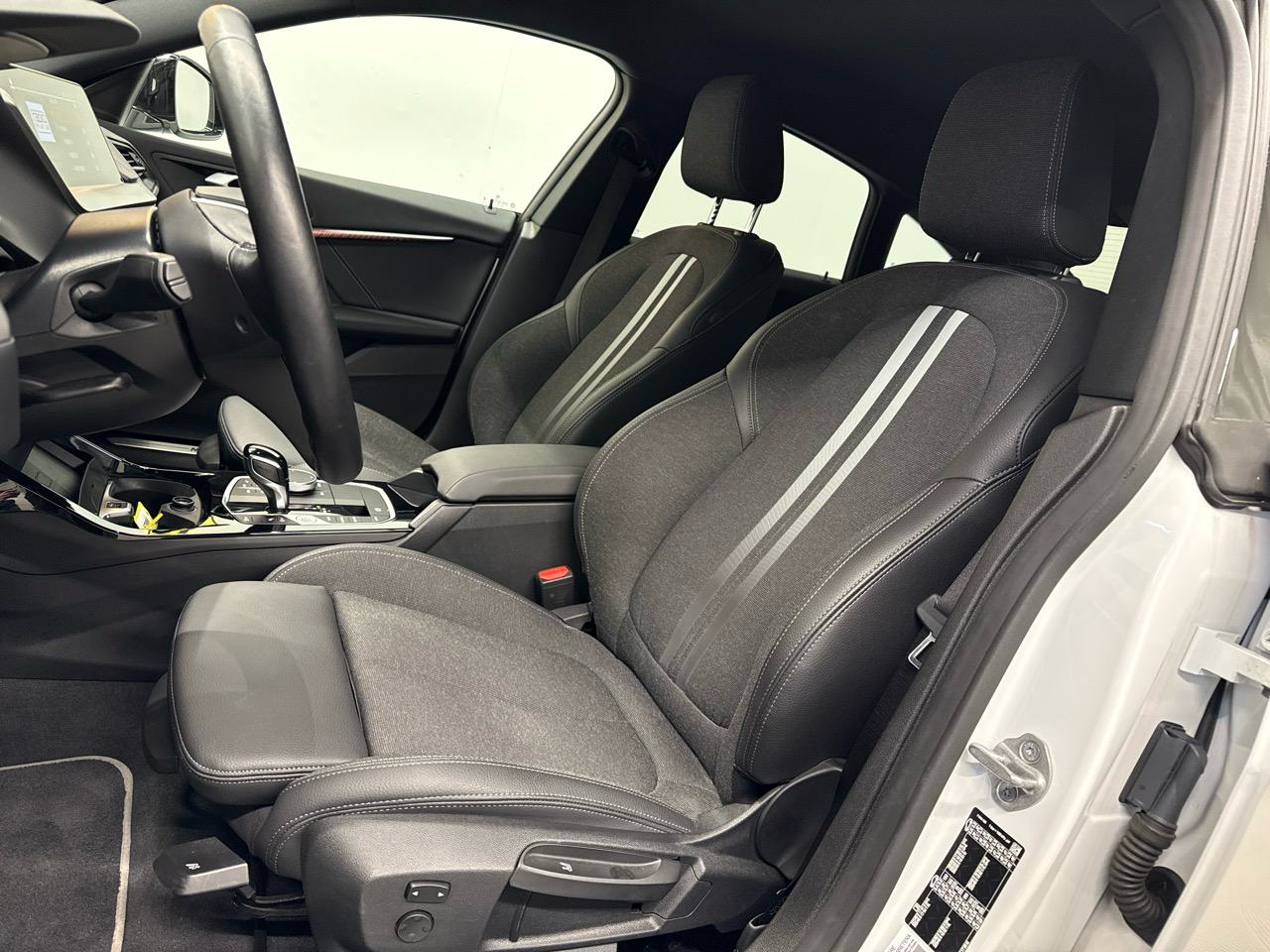 BMW 218d Gran Coupé M Sport Steptronic-showroom-element-3