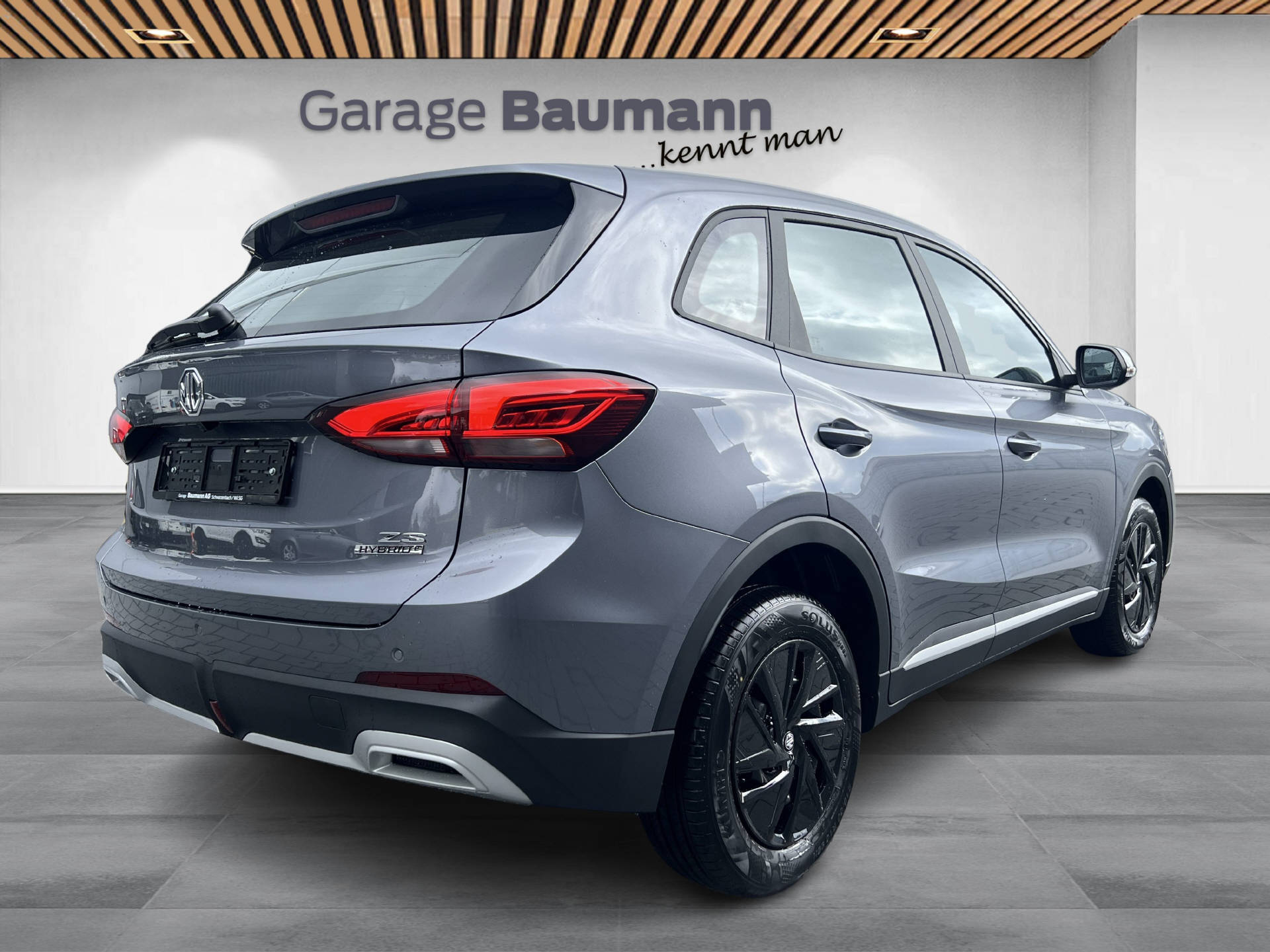 MG ZS 1.5 Hybrid+ Standard-showroom-element-2