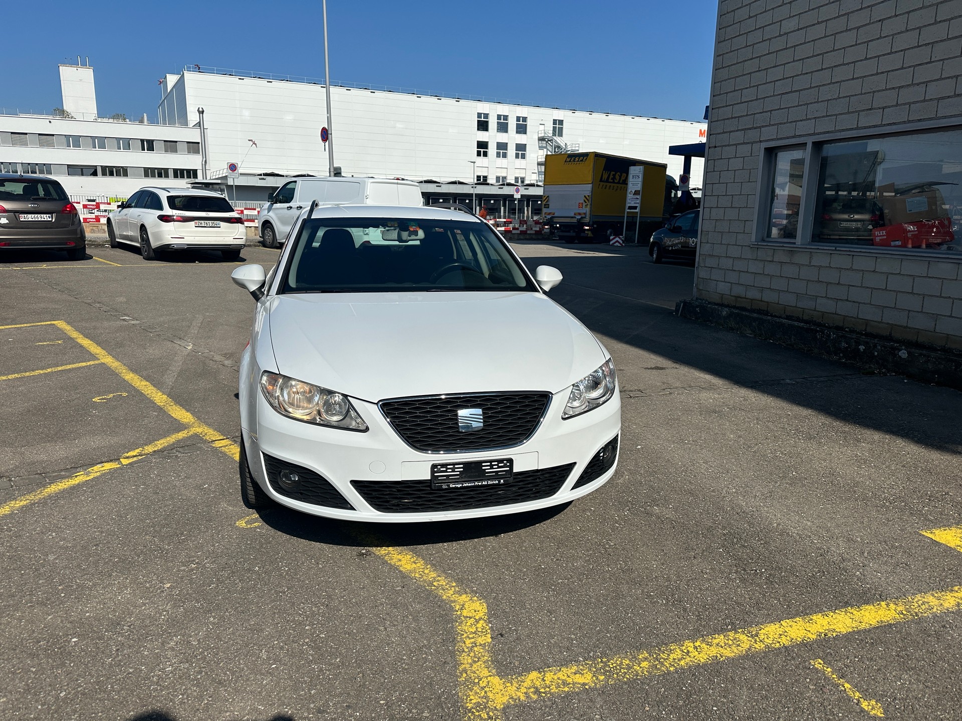 SEAT Exeo ST 2.0 TDI Solution-image-1