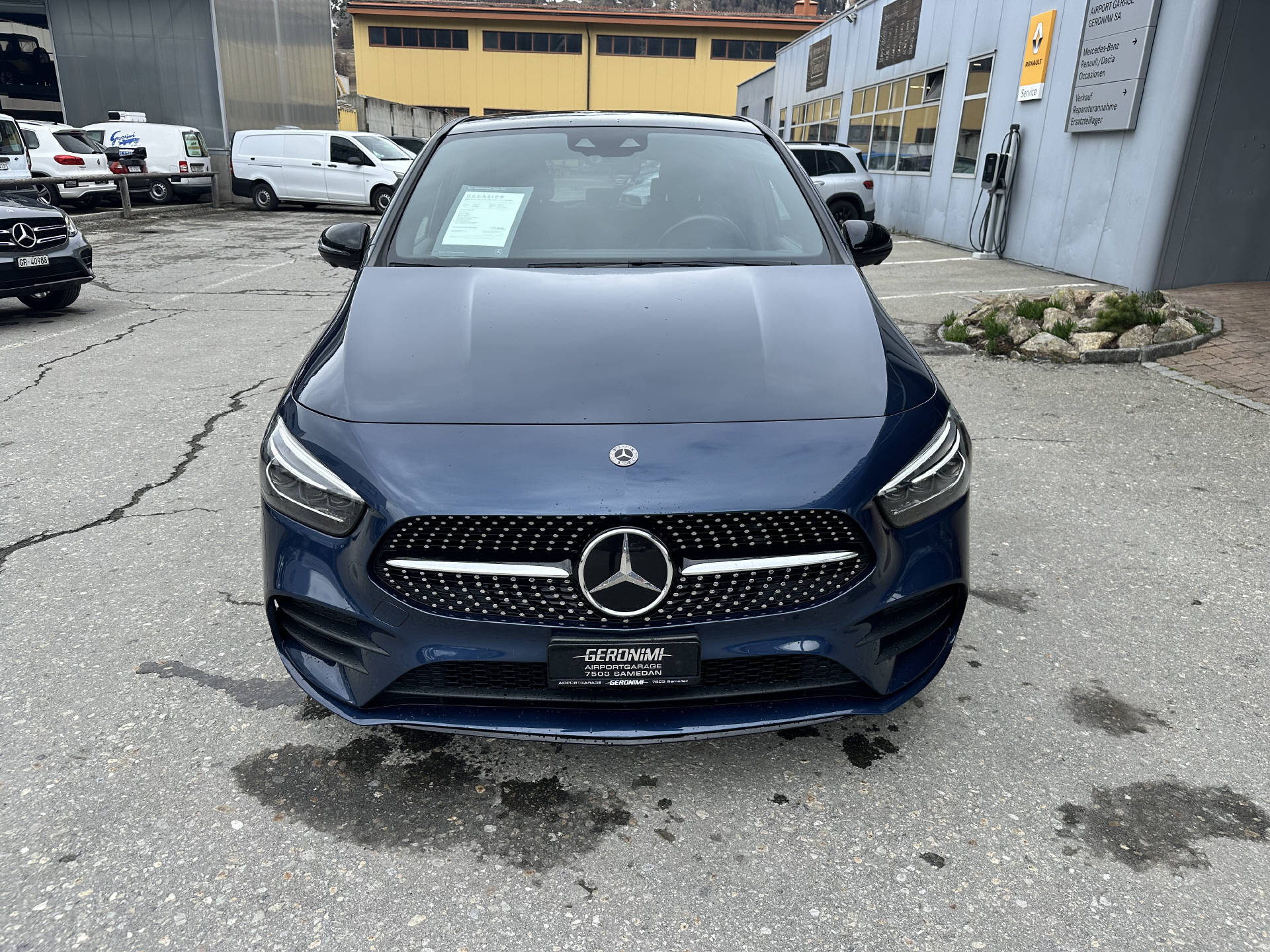 MERCEDES-BENZ B 250 AMG Line 4matic-showroom-element-3
