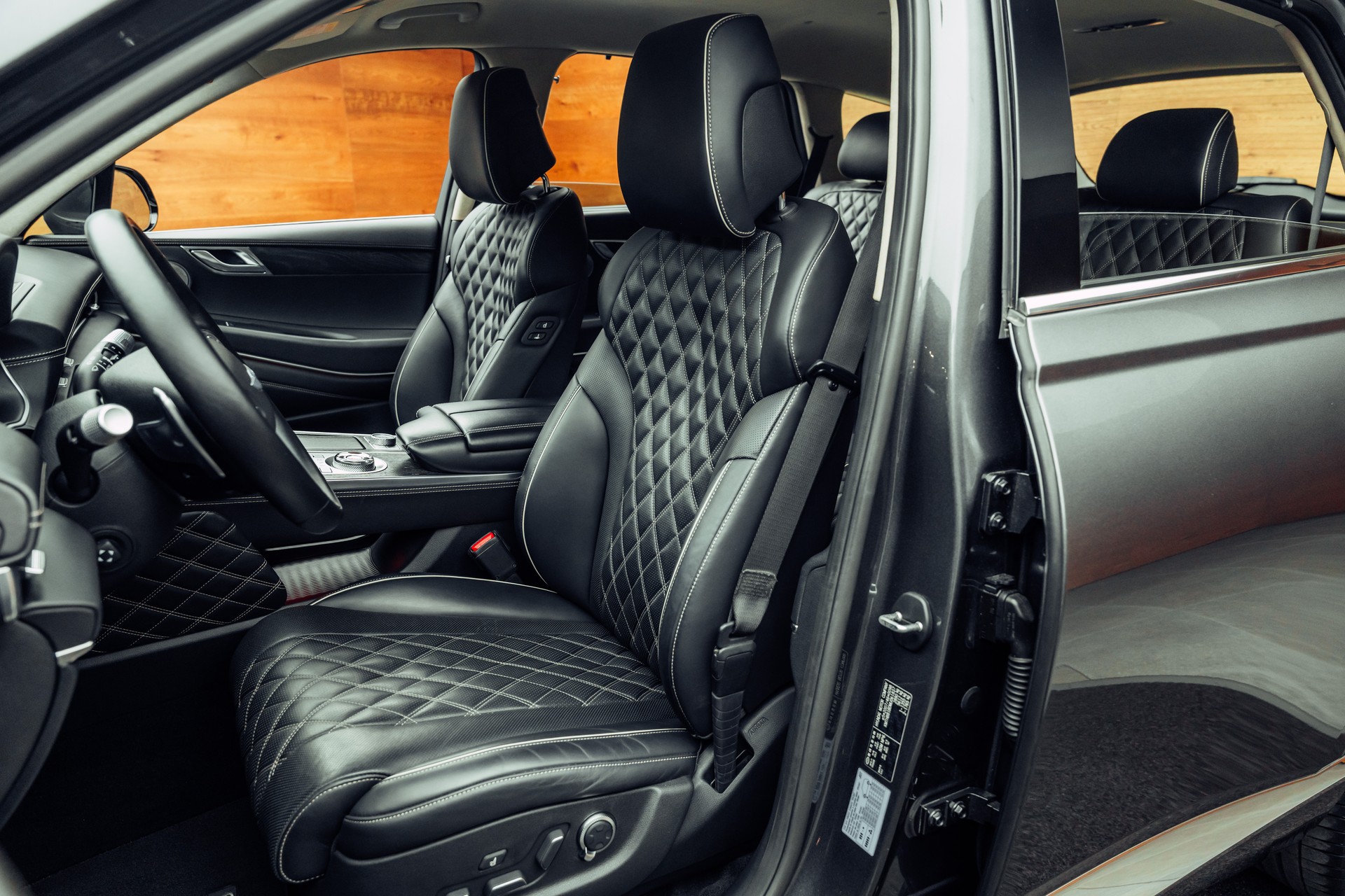 GENESIS GV80 2.5 TGDI Luxus 7 Seater AT8 AWD-image-5
