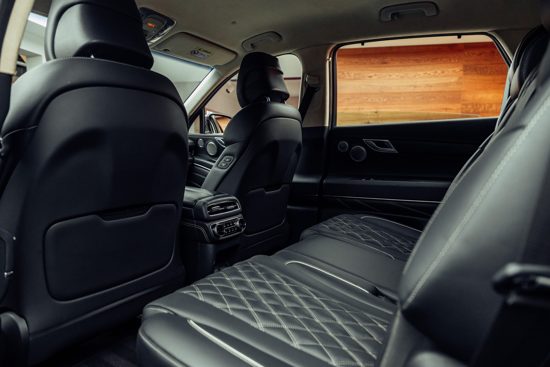 GENESIS GV80 2.5 TGDI Luxus 7 Seater AT8 AWD-image-8