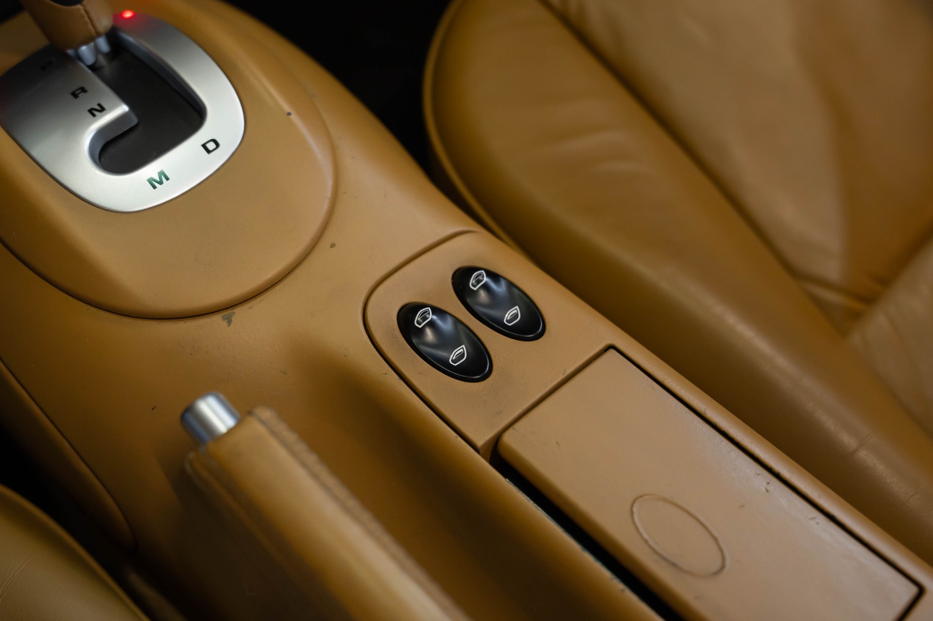 PORSCHE 911 Turbo-image-29