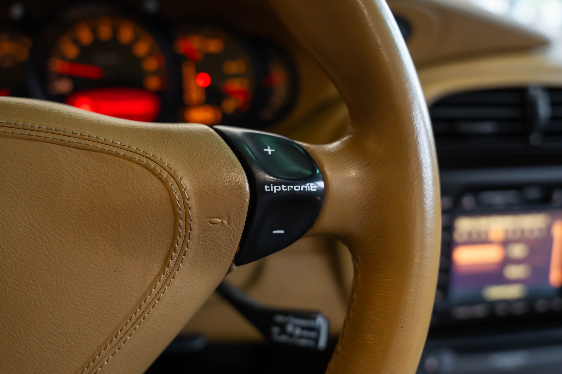 PORSCHE 911 Turbo-image-20