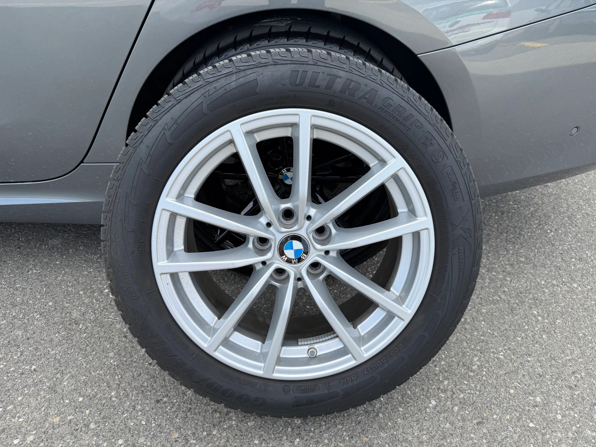 BMW 320d xDrive 48V Steptronic M Sport-image-29