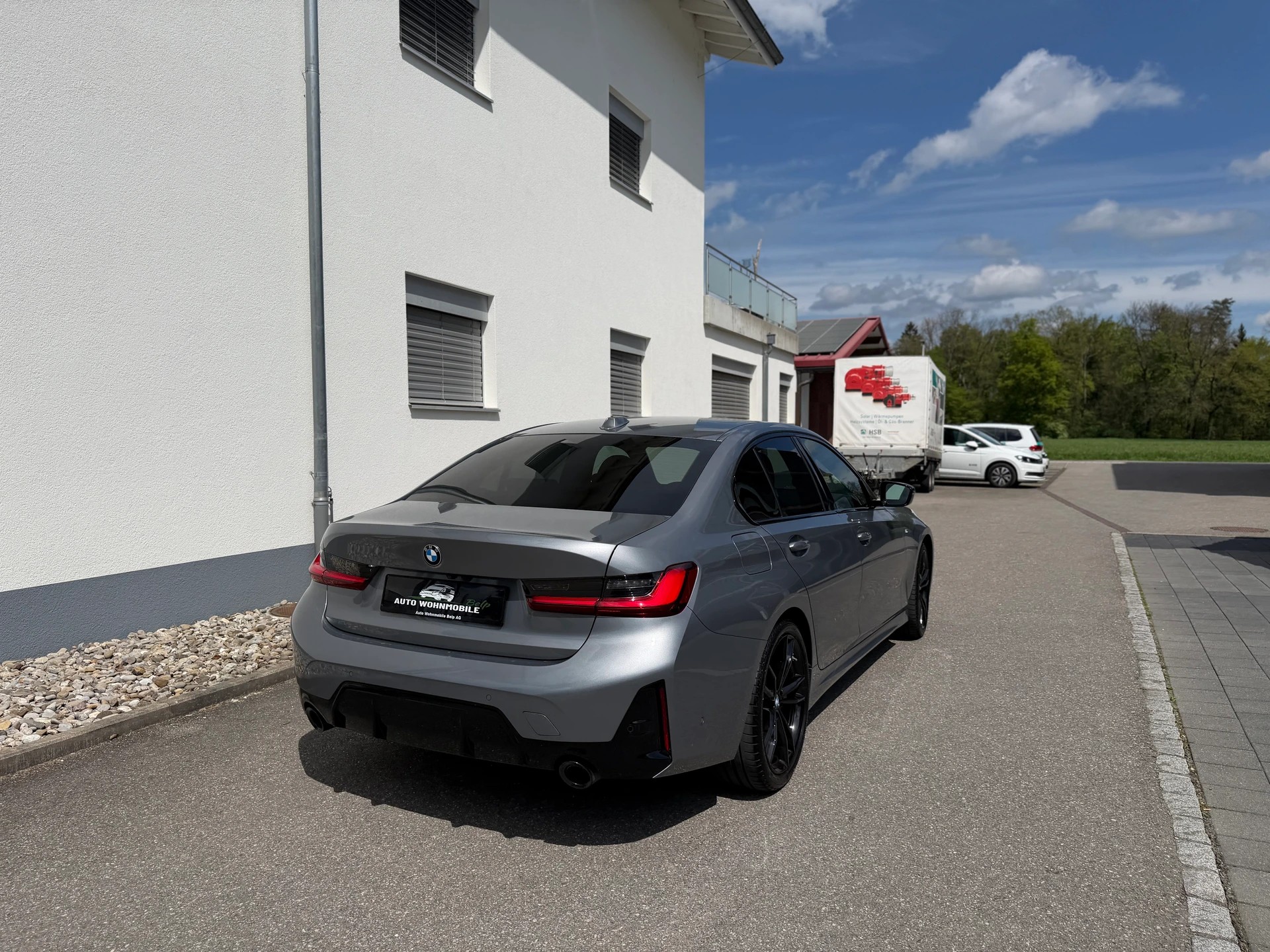 BMW 320d xDrive 48V Steptronic M Sport-image-6