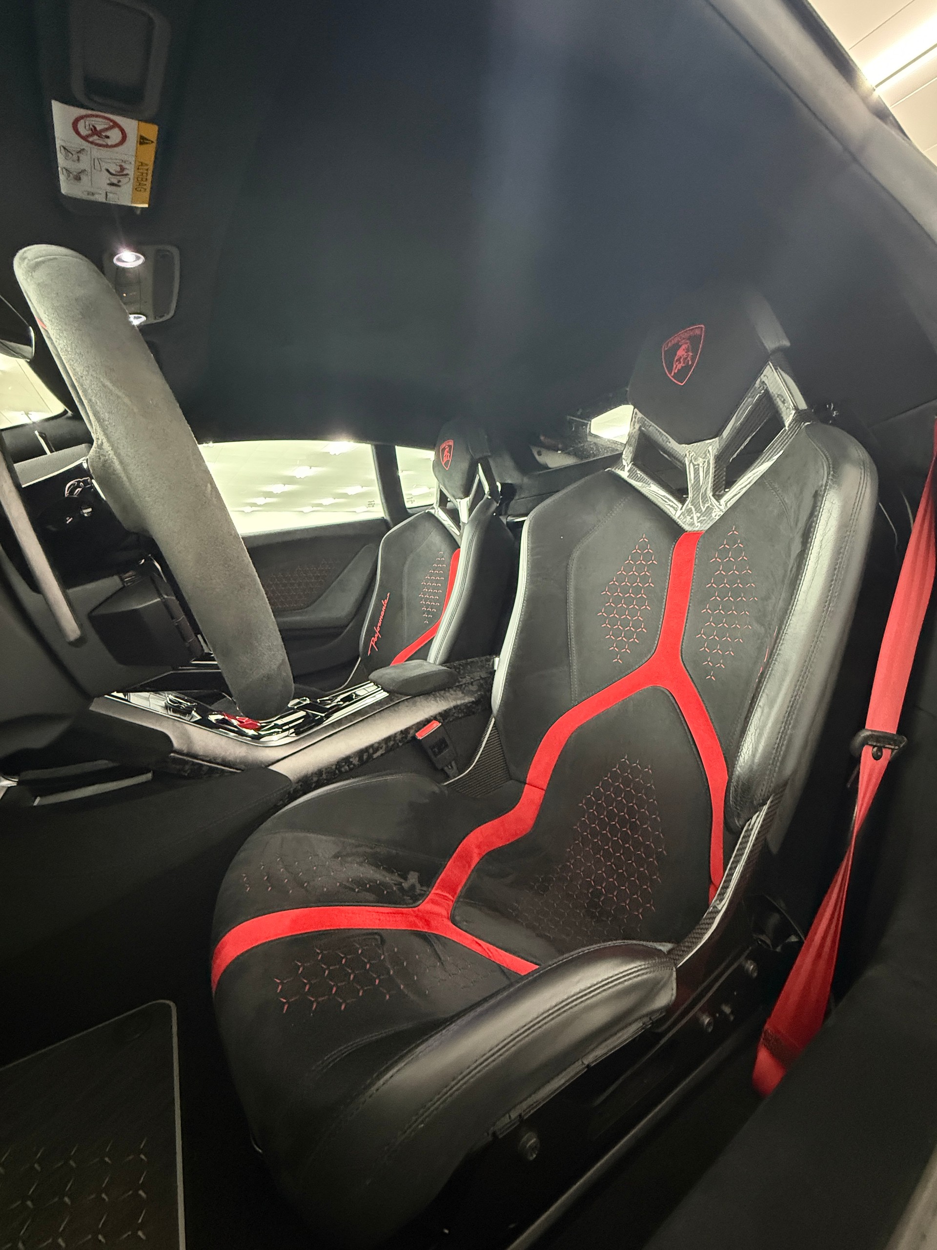 LAMBORGHINI Huracan LP640-4 Coupé Performante DCT-image-10