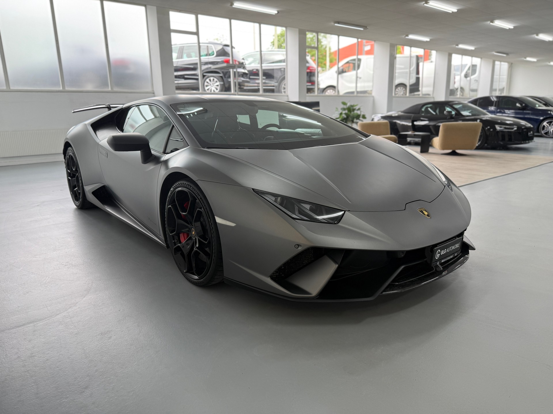 LAMBORGHINI Huracan LP640-4 Coupé Performante DCT-showroom-element-2