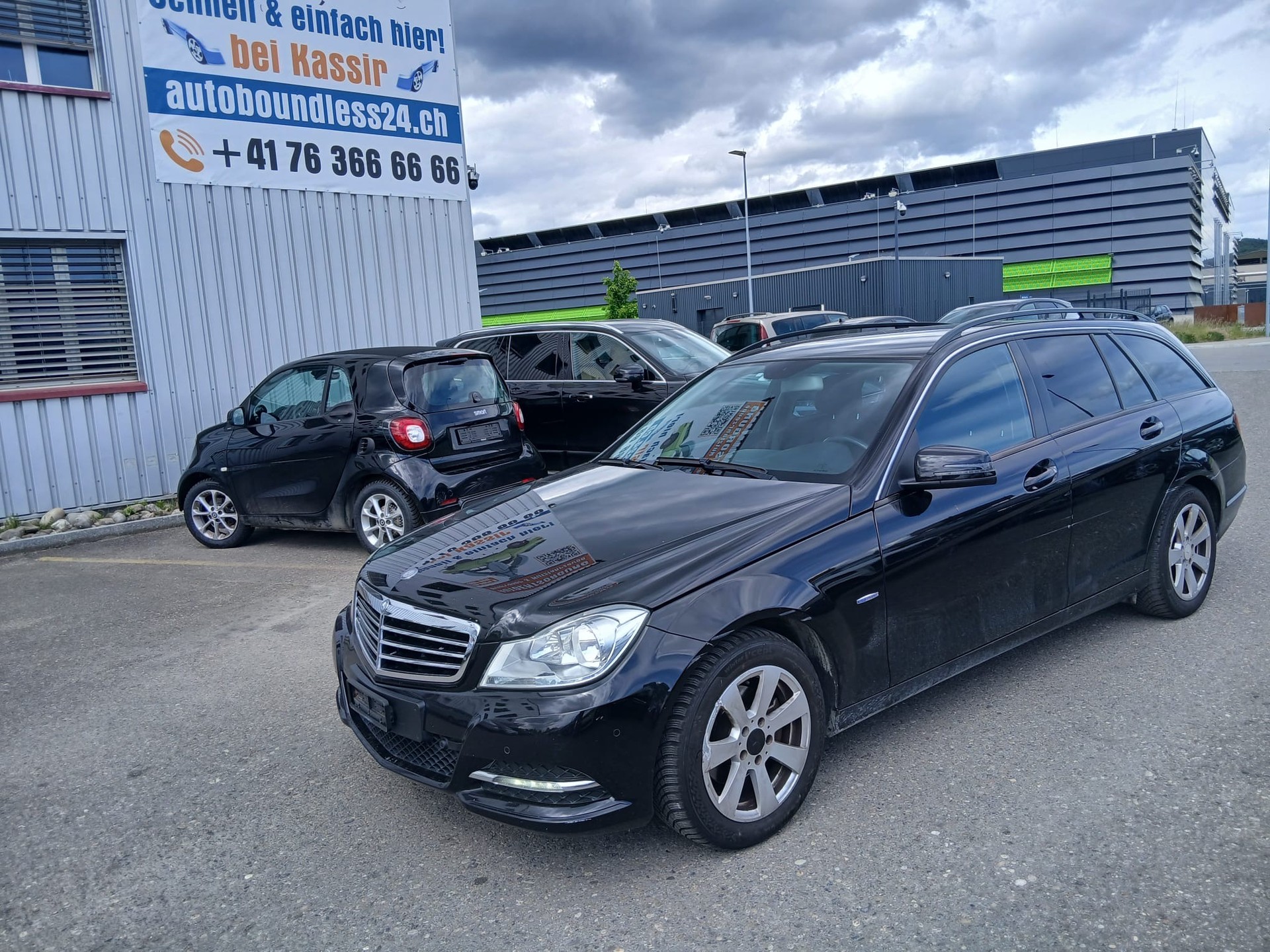 MERCEDES-BENZ C 180 CGI BlueEfficiency Avantgarde-image-2