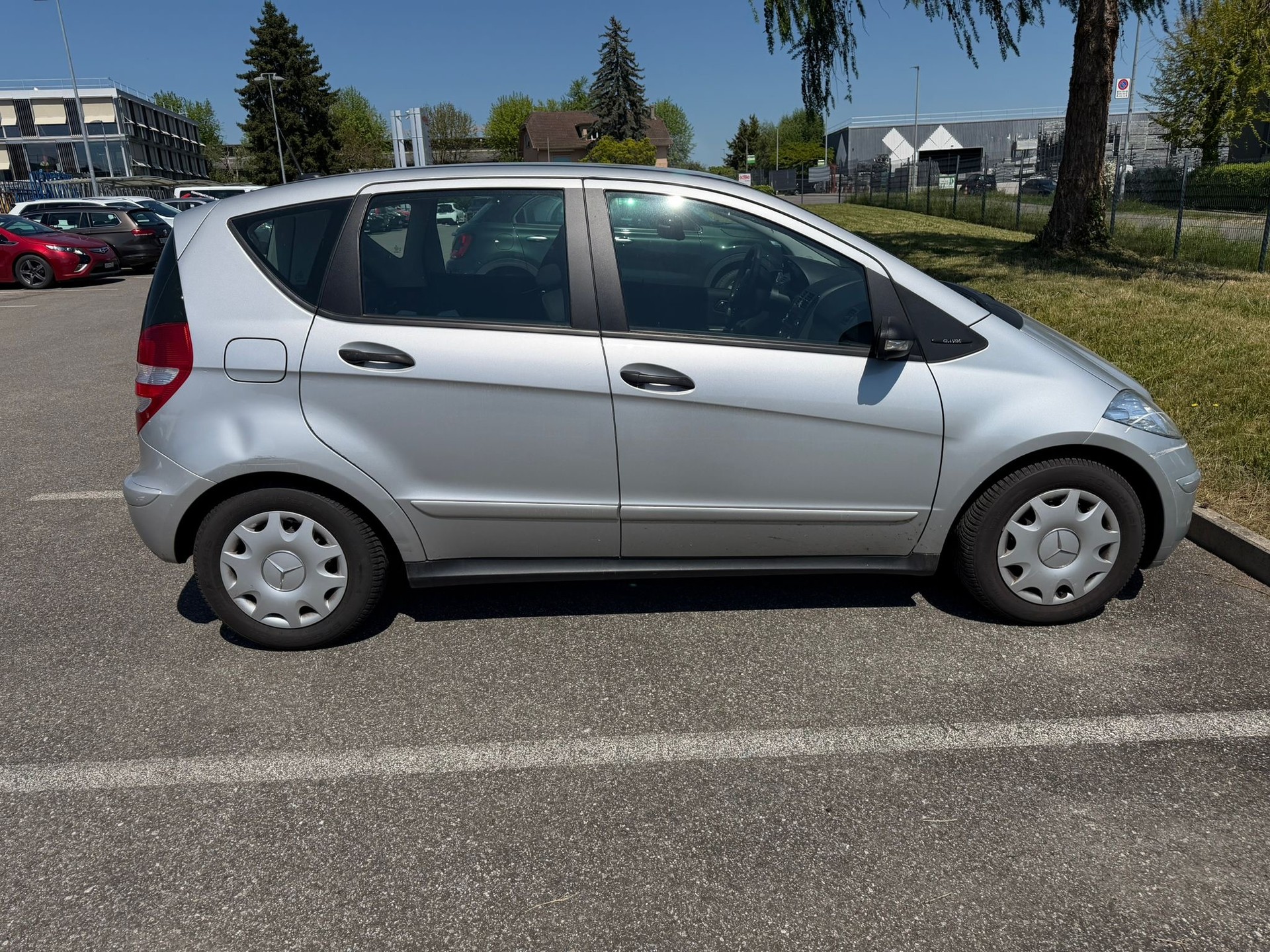 MERCEDES-BENZ A 150 Classic-showroom-element-1