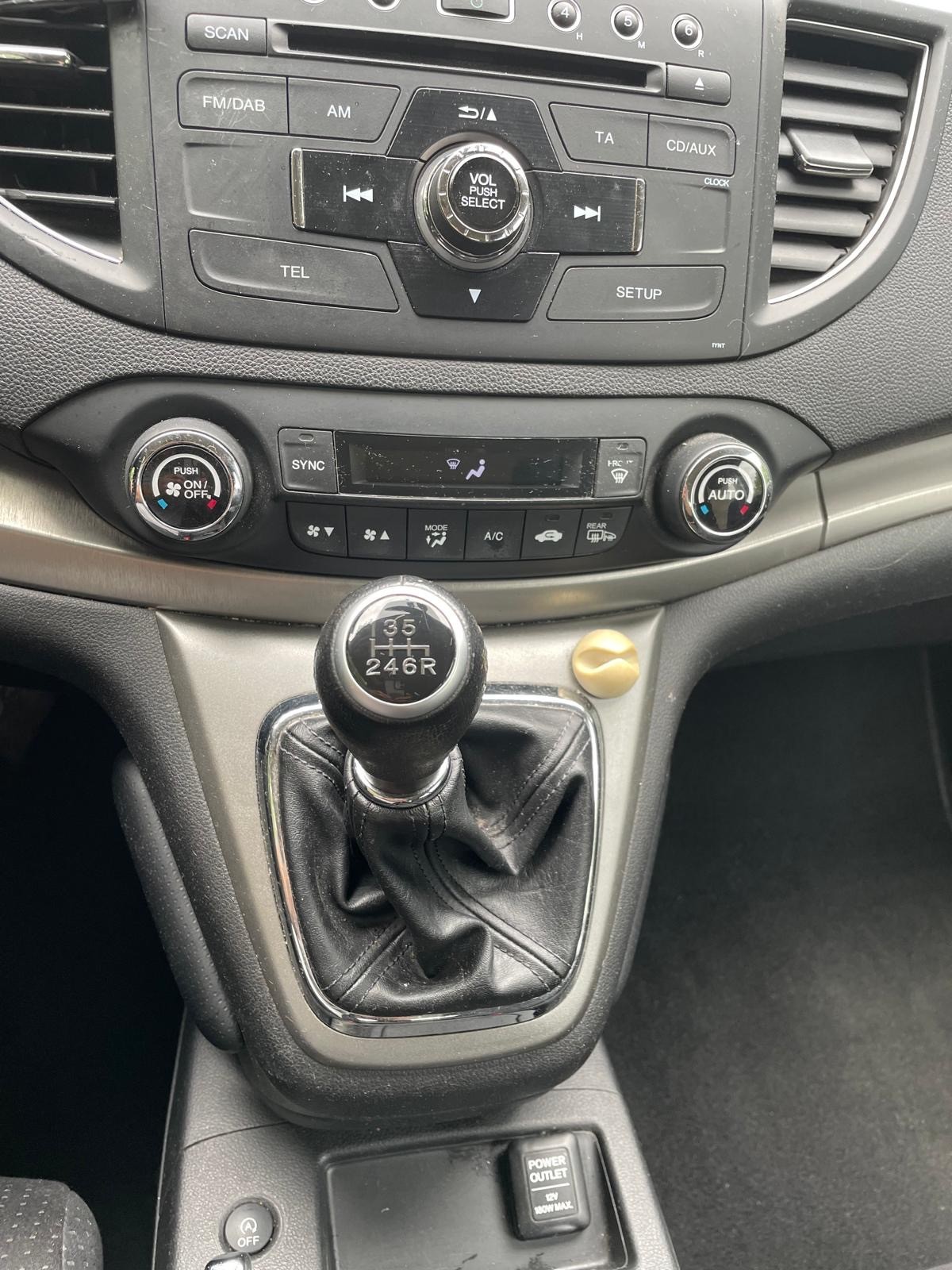 HONDA CR-V 1.6 i-DTEC Comfort 2WD-image-9