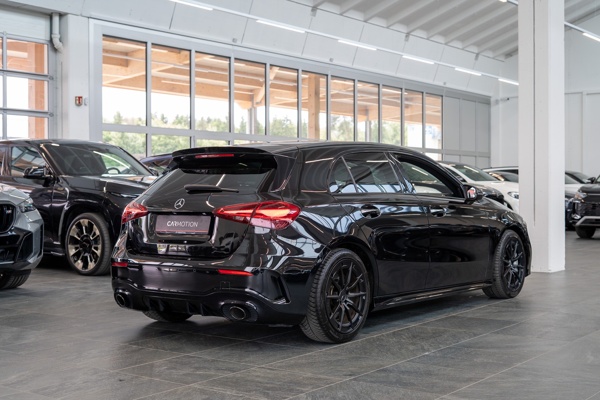 MERCEDES-BENZ A 35 AMG 4matic / Facelift / el.Sportsitze / Rückfahrkamera-showroom-element-3