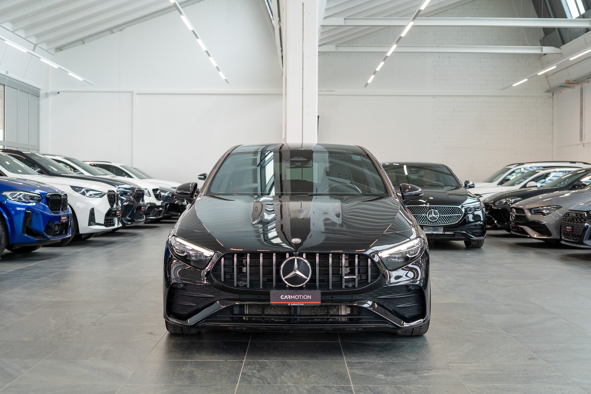 MERCEDES-BENZ A 35 AMG 4matic / Facelift / el.Sportsitze / Rückfahrkamera-showroom-element-1