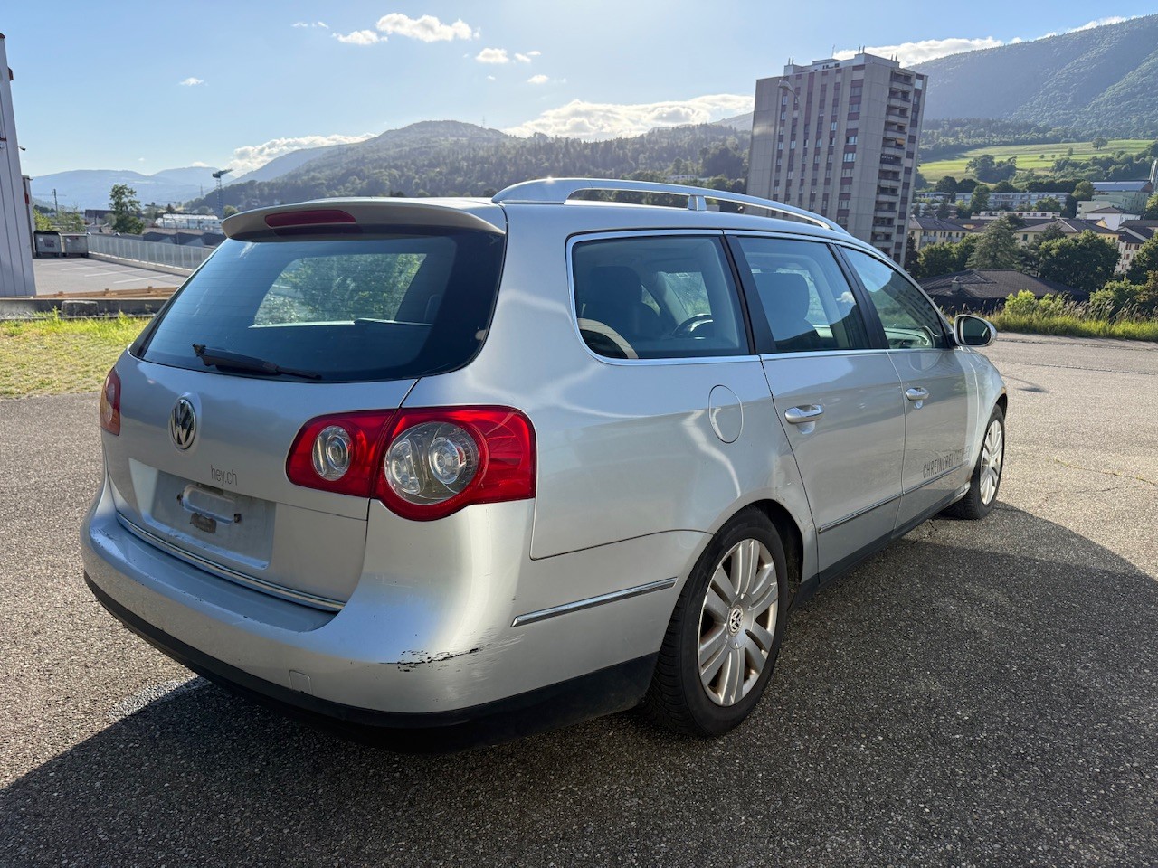 VW Passat Variant 2.0T FSI Highline-image-6