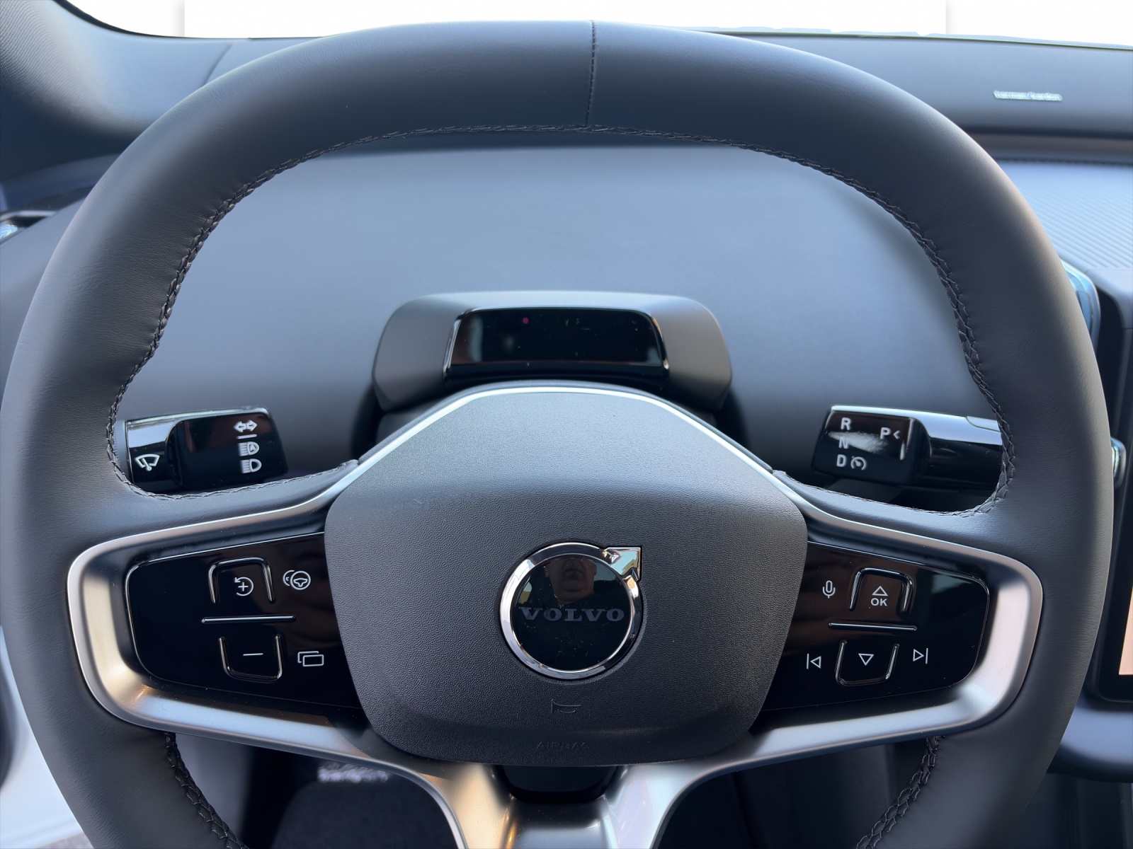 VOLVO EX30 E60 Twin Ultra Performance AWD-image-13