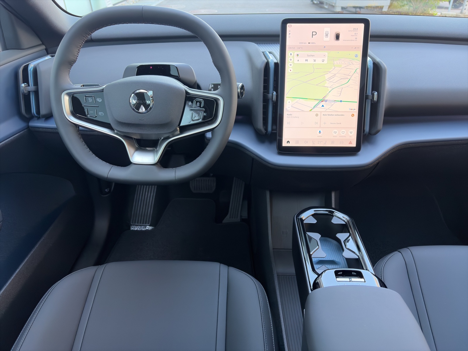VOLVO EX30 E60 Twin Ultra Performance AWD-image-9