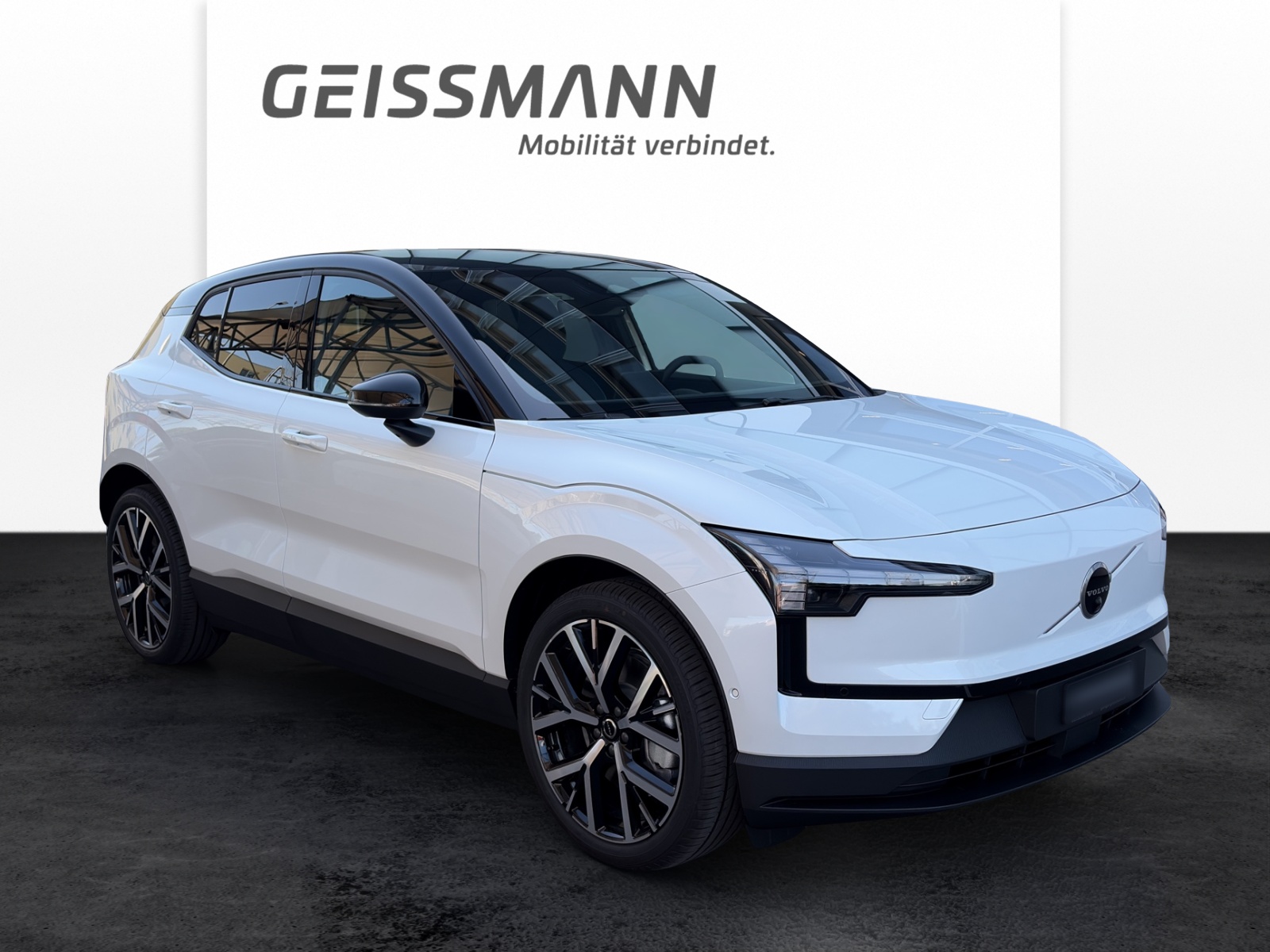 VOLVO EX30 E60 Twin Ultra Performance AWD-showroom-element-1