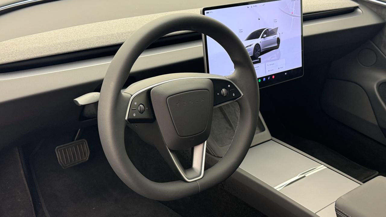 TESLA Model 3 Long Range Dual Motor AWD-image-6