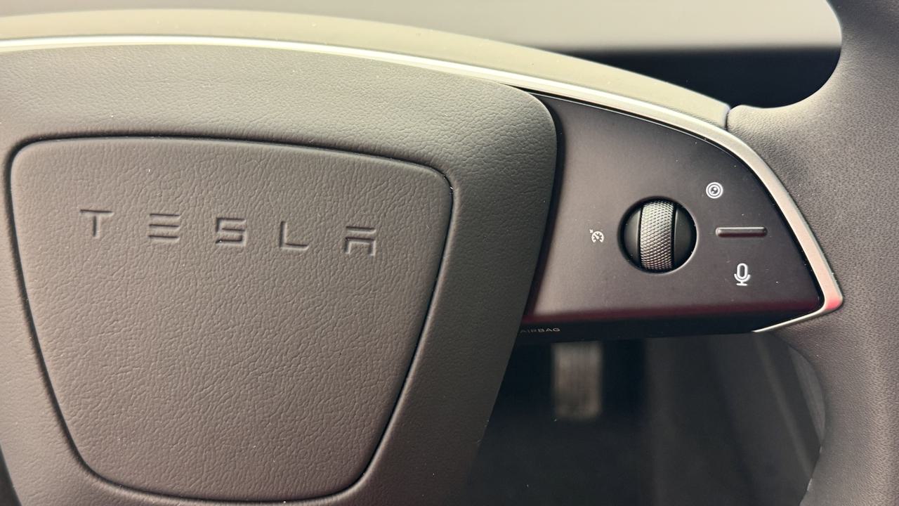 TESLA Model 3 Long Range Dual Motor AWD-image-9
