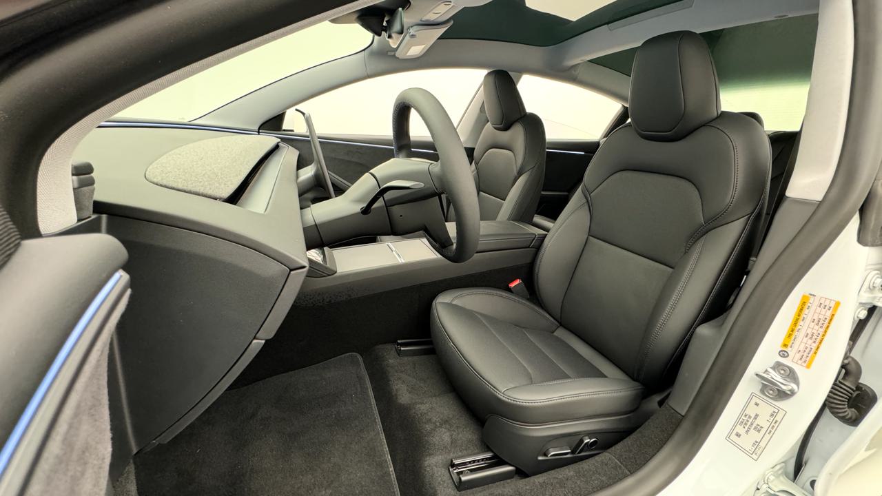 TESLA Model 3 Long Range Dual Motor AWD-image-4