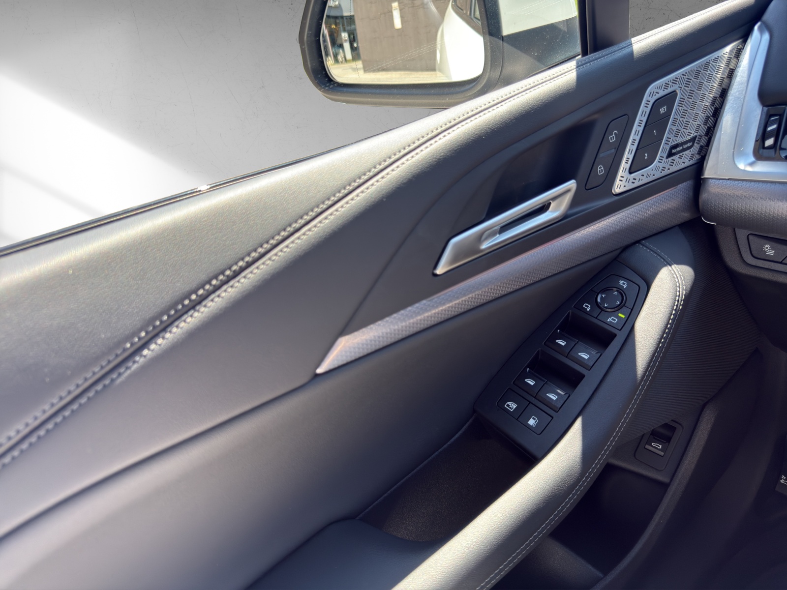 BMW 225e xDrive Active Tourer-image-14