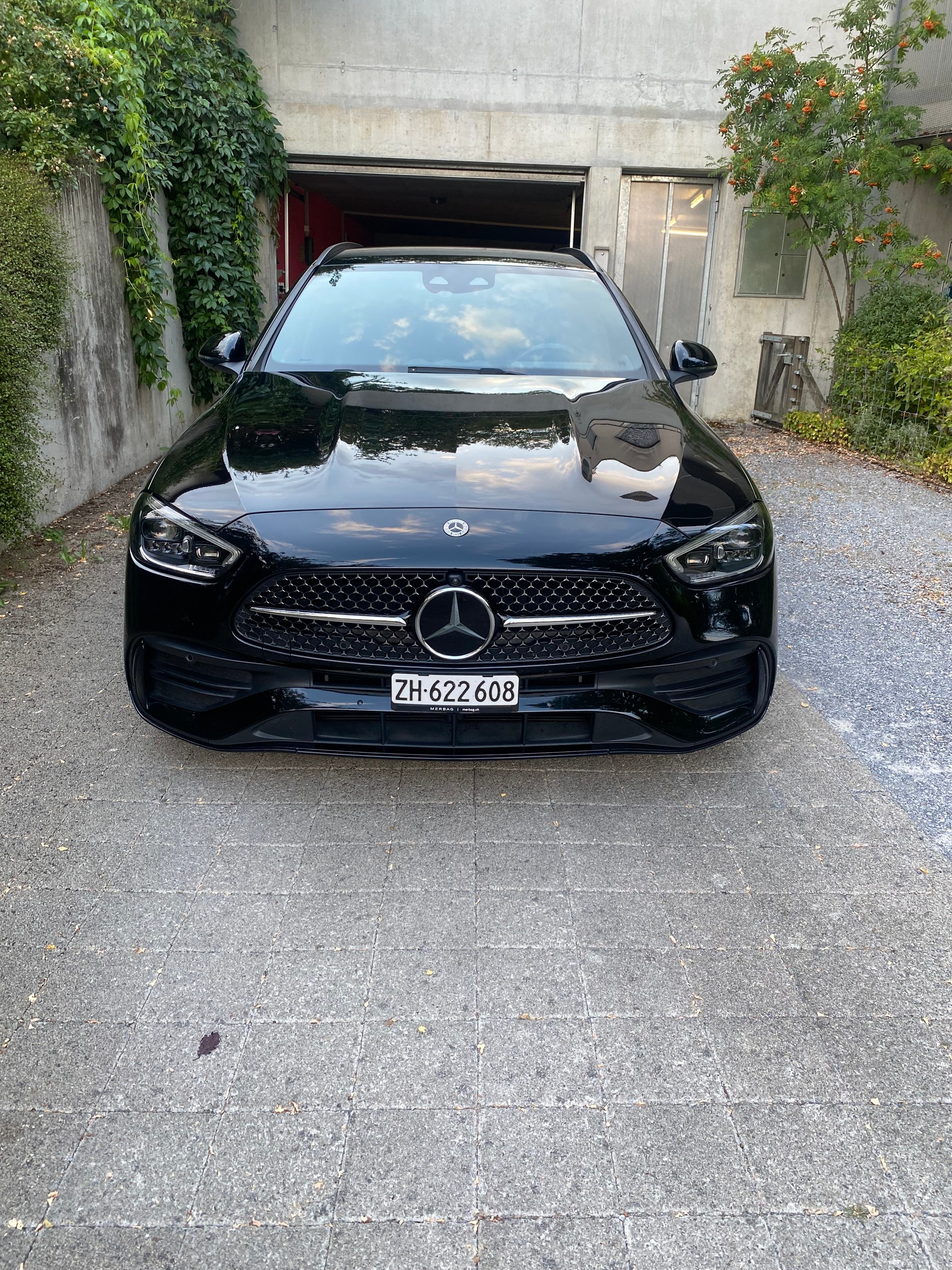 MERCEDES-BENZ C 300 4 Matic AMG Line Kombi noch 2 Jahre MB Garantie-image-5