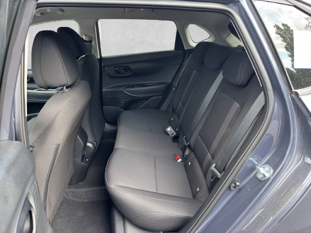 HYUNDAI i20 1.0 T-GDi Amplia-image-6