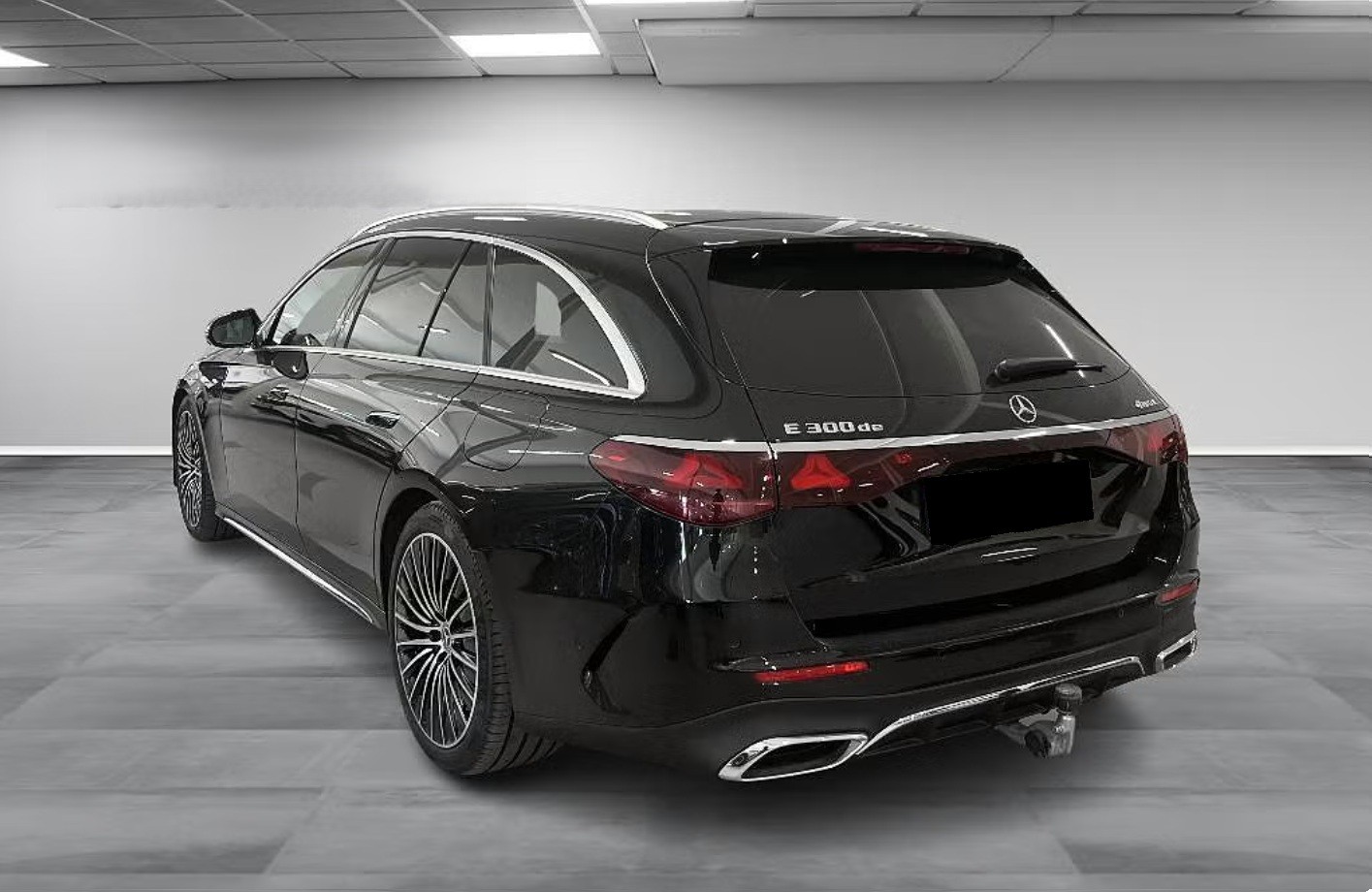 MERCEDES-BENZ E 300 de T 4Matic 9G-Tronic-image-5