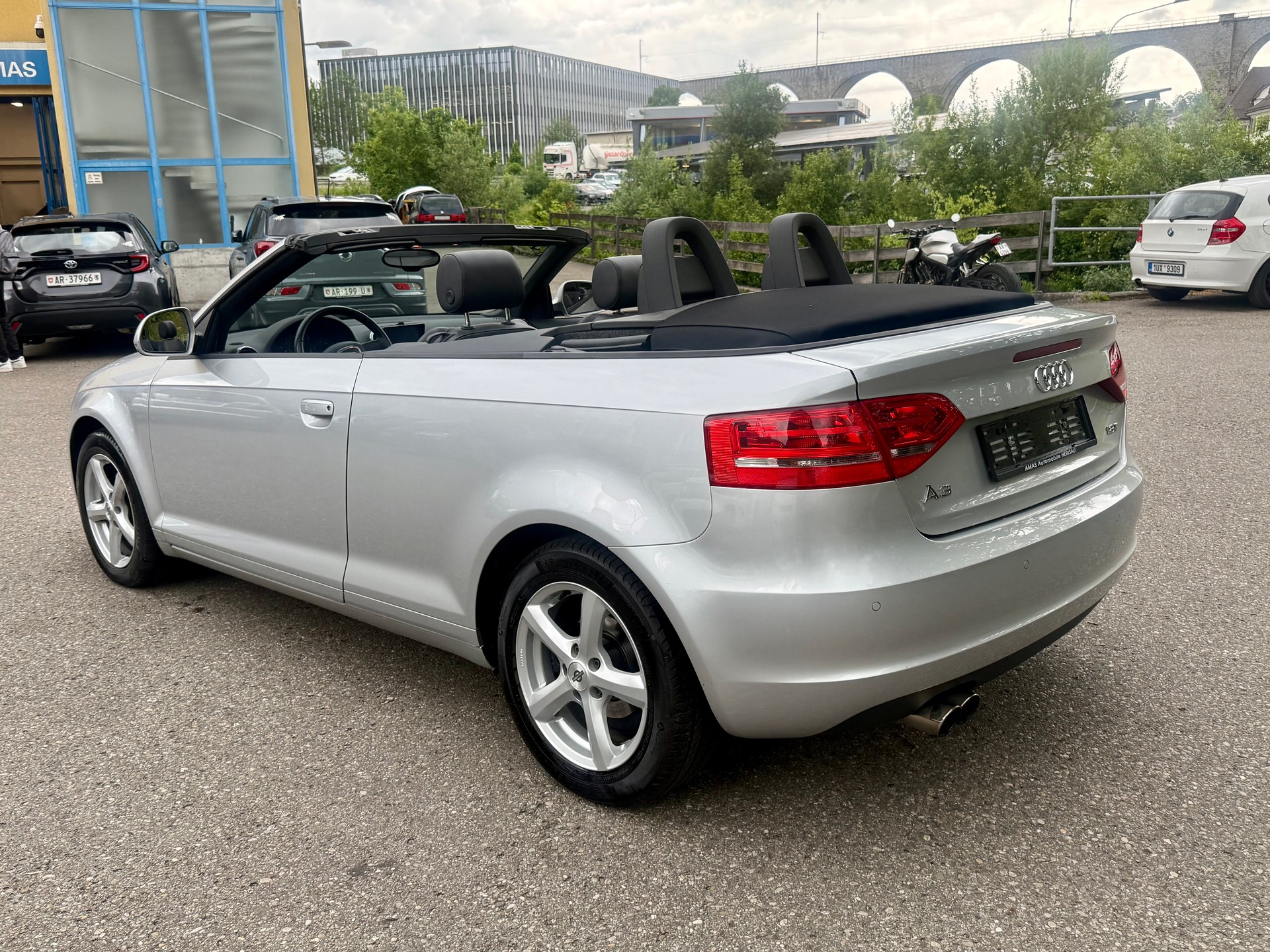 AUDI A3 Cabriolet 1.8 TFSI Ambition-image-2