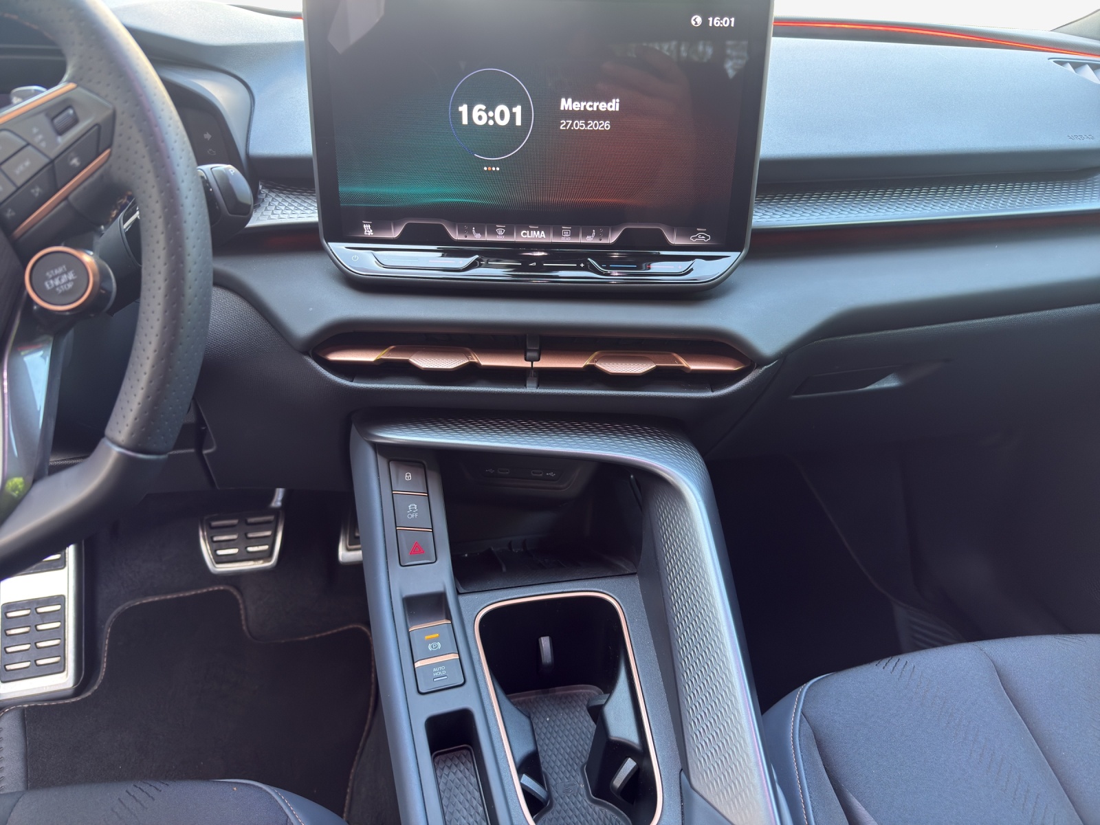 CUPRA Terramar 1.5 eHybrid DSG VZ-image-10