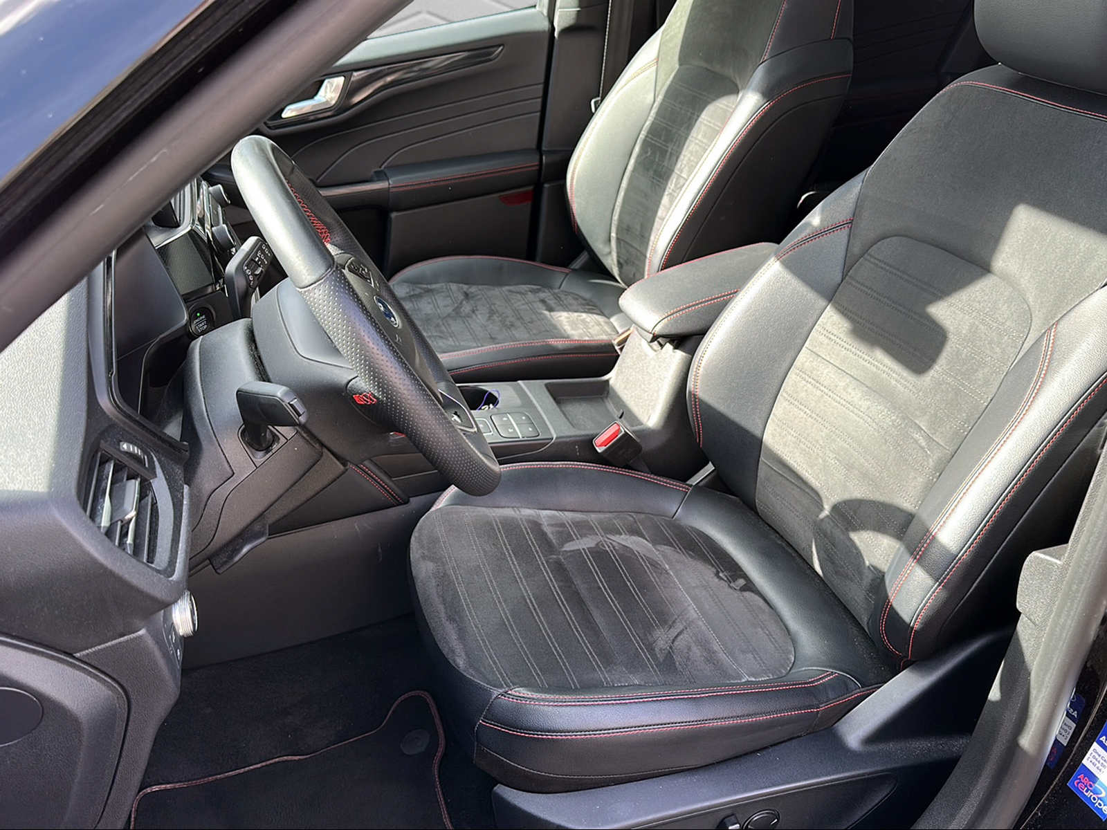 FORD Kuga 2.5 PHEV ST-Line X 2WD-image-10