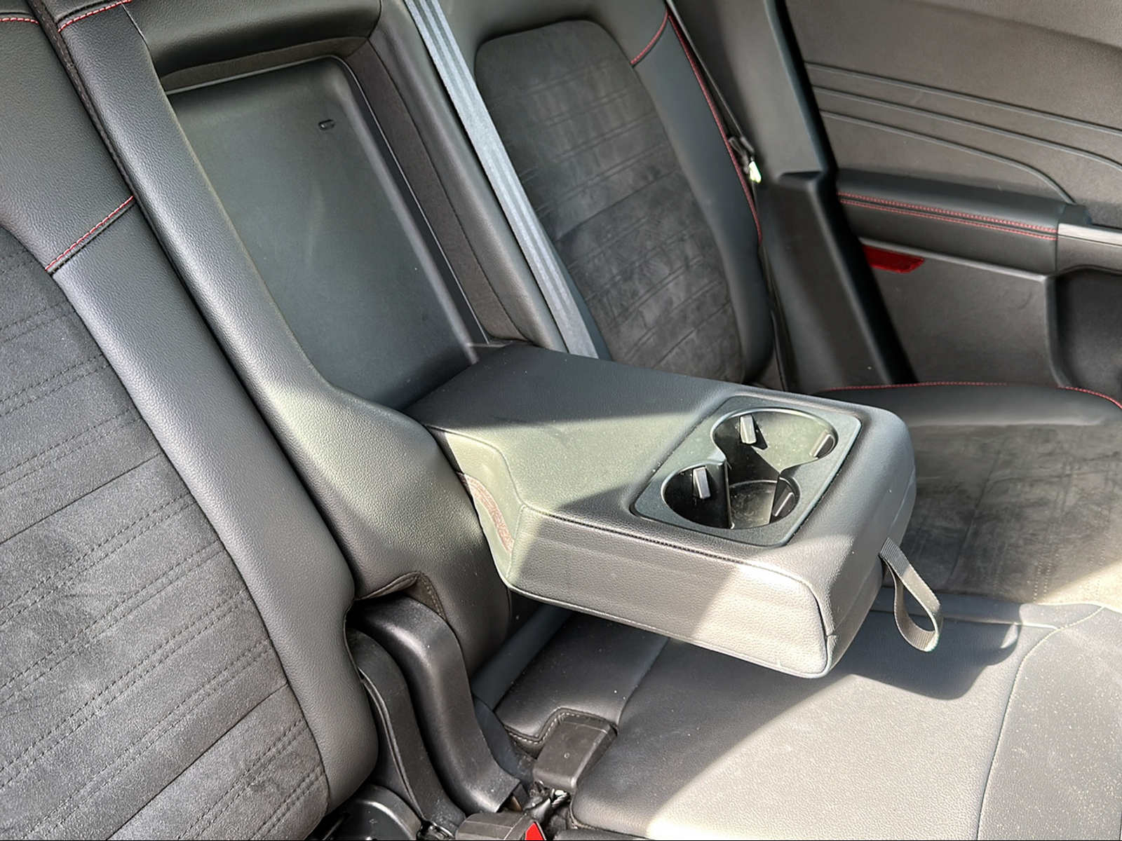 FORD Kuga 2.5 PHEV ST-Line X 2WD-image-18