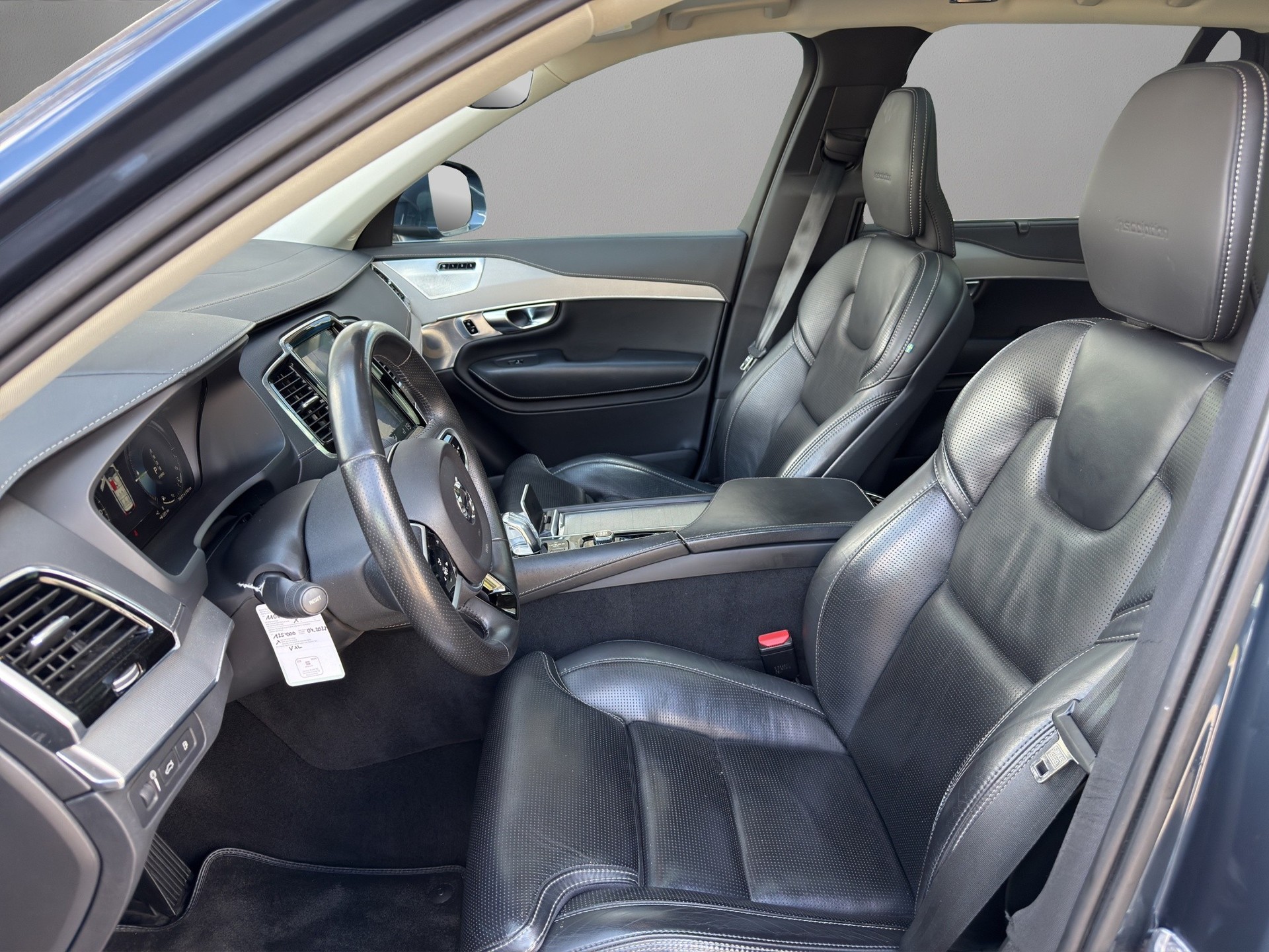 VOLVO XC90 T8 AWD Inscription Geartronic-image-4