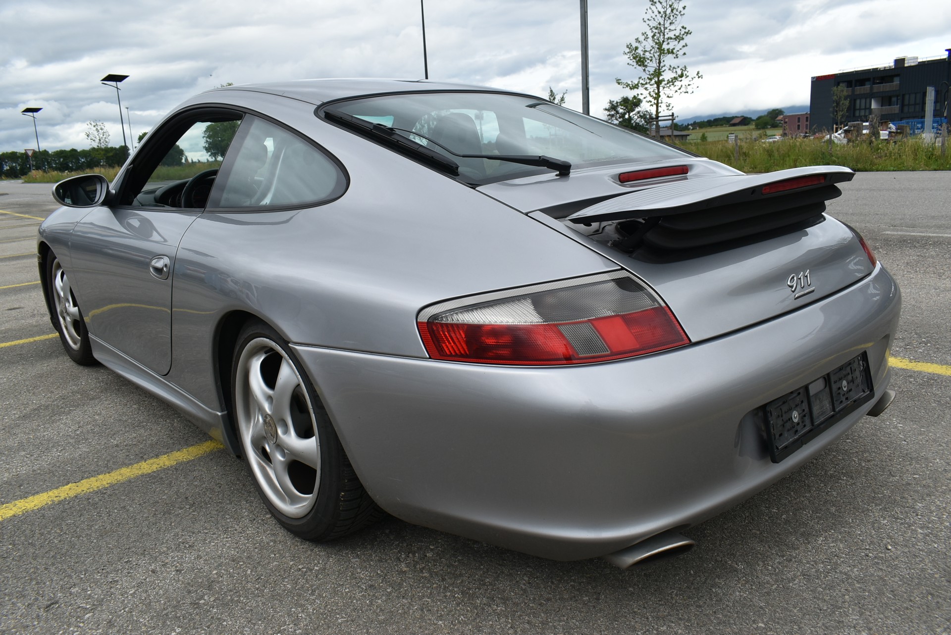 PORSCHE 911 Carrera 4 S-image-8