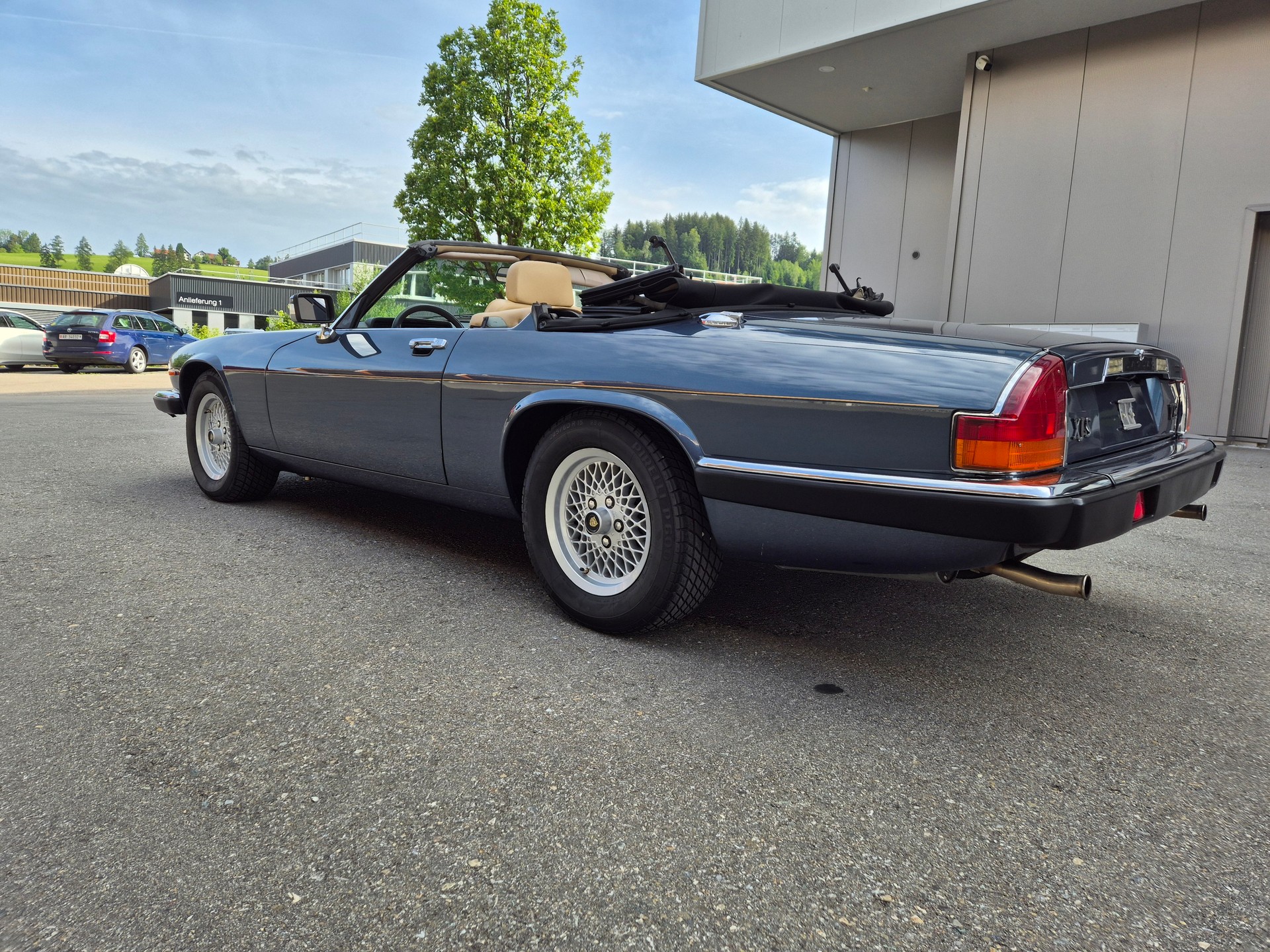 JAGUAR XJS 5.3 V12 Convertible-image-1