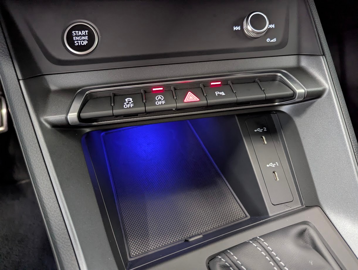 AUDI Q3 2.0 40 TDI S line quattro S-Tronic*CH-AUTO 2x S-LINE MATRIX-LED NAVI CAM AHK 2'200KG UVM*-image-25