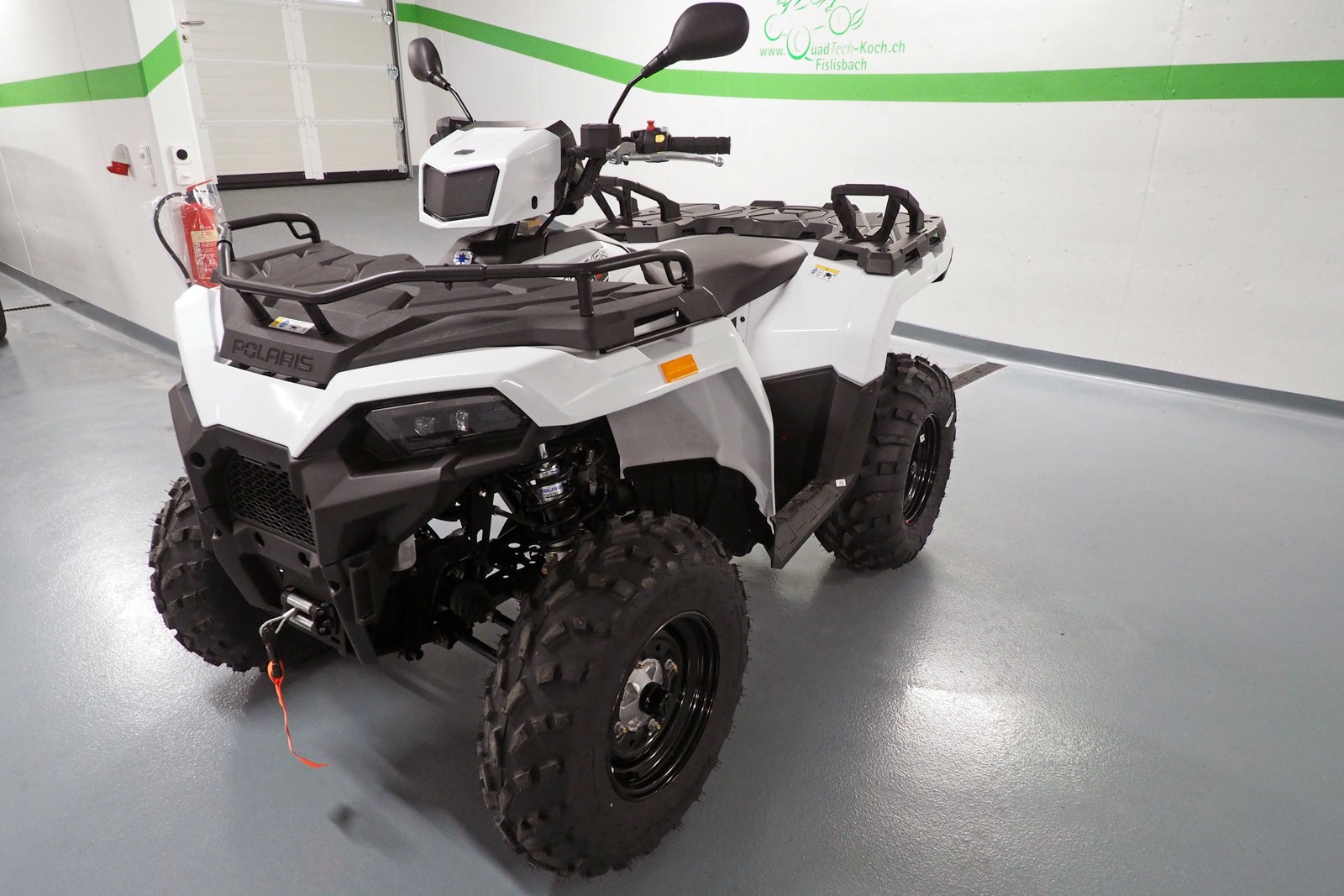 POLARIS Sportsman 570 4x4-image-2