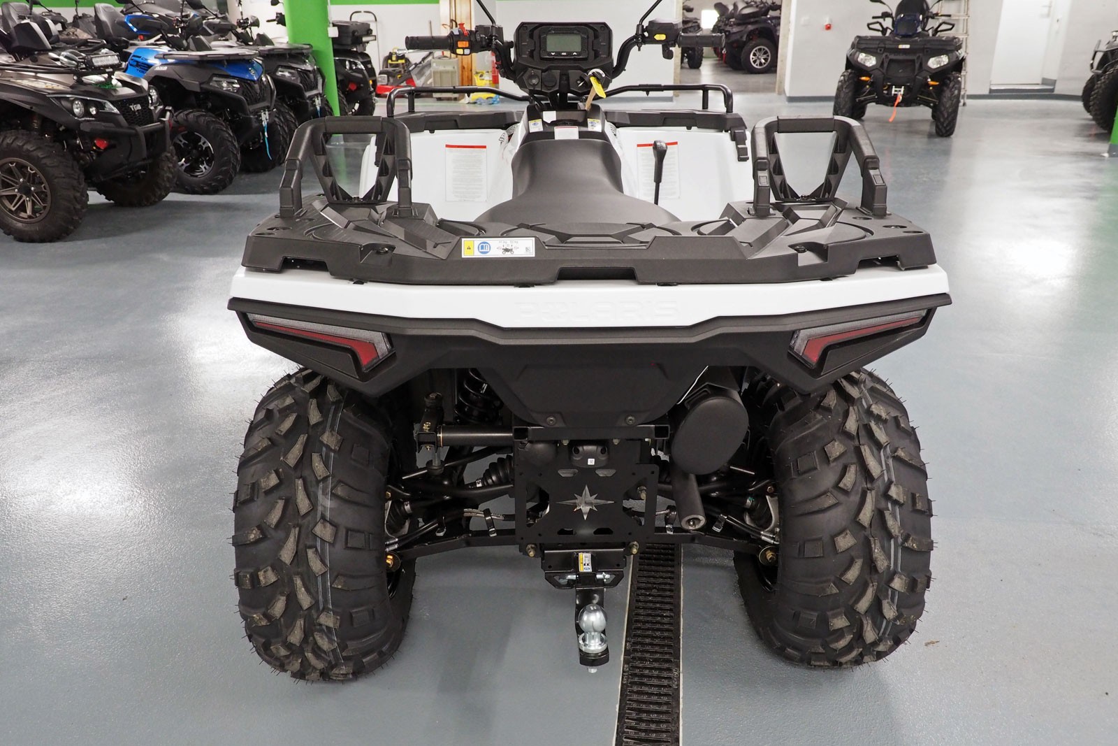 POLARIS Sportsman 570 4x4-image-5