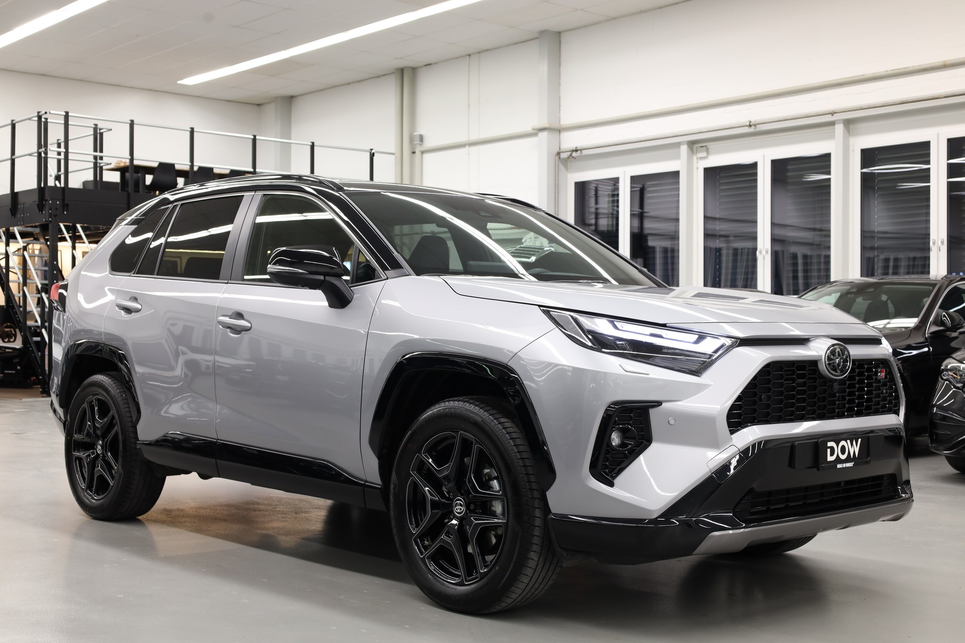 TOYOTA RAV-4 2.5 HEV GR Sport e-CVT 4WD-showroom-element-1
