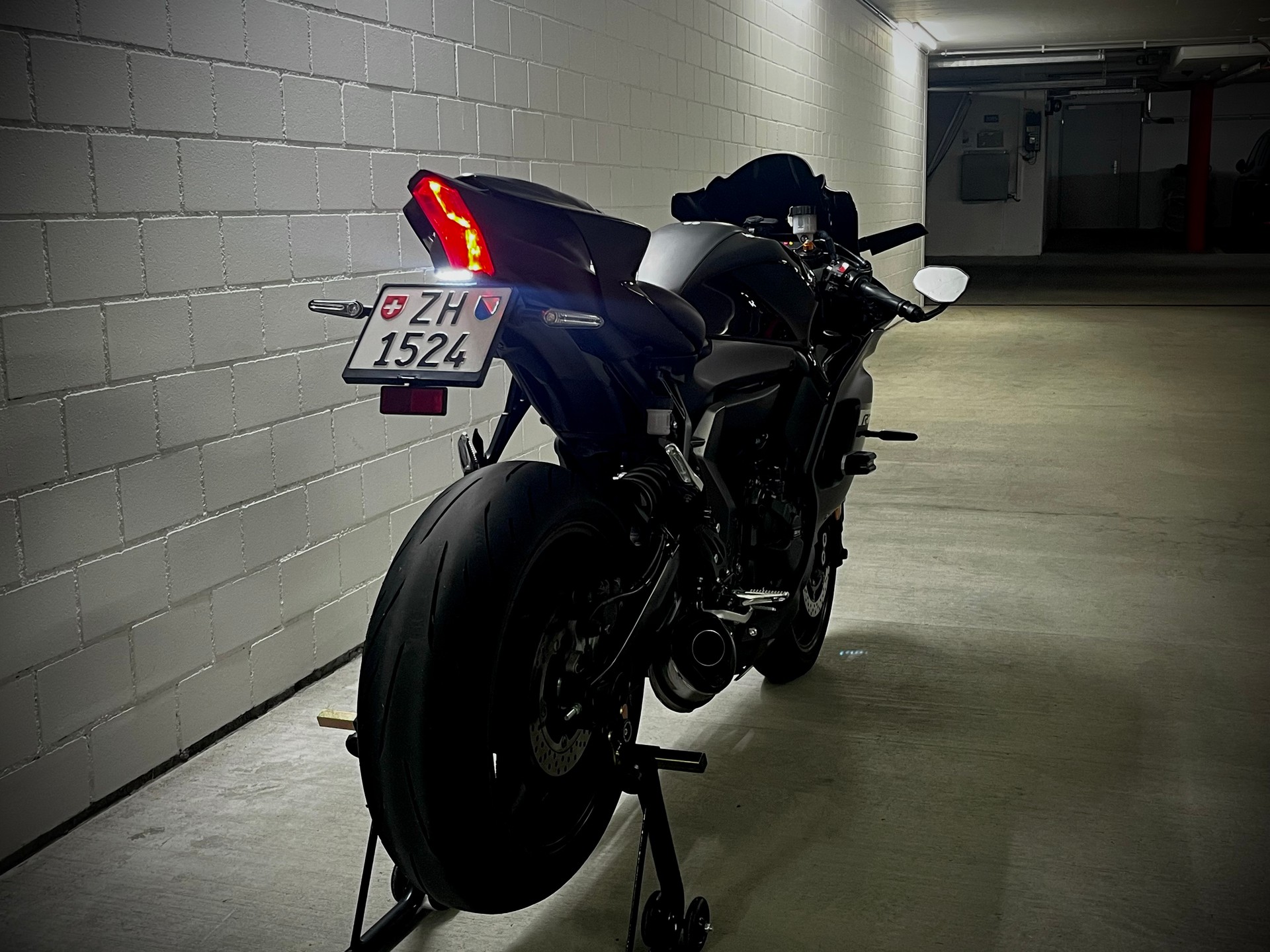 YAMAHA YZF-R7 (35kW)-image-3