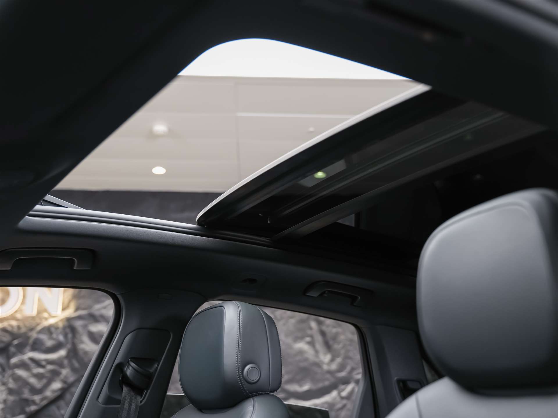 PORSCHE Cayenne *22" Felgen*Abstandsregler*Panorama*Softclose*Soundsystem BOSE*-image-11