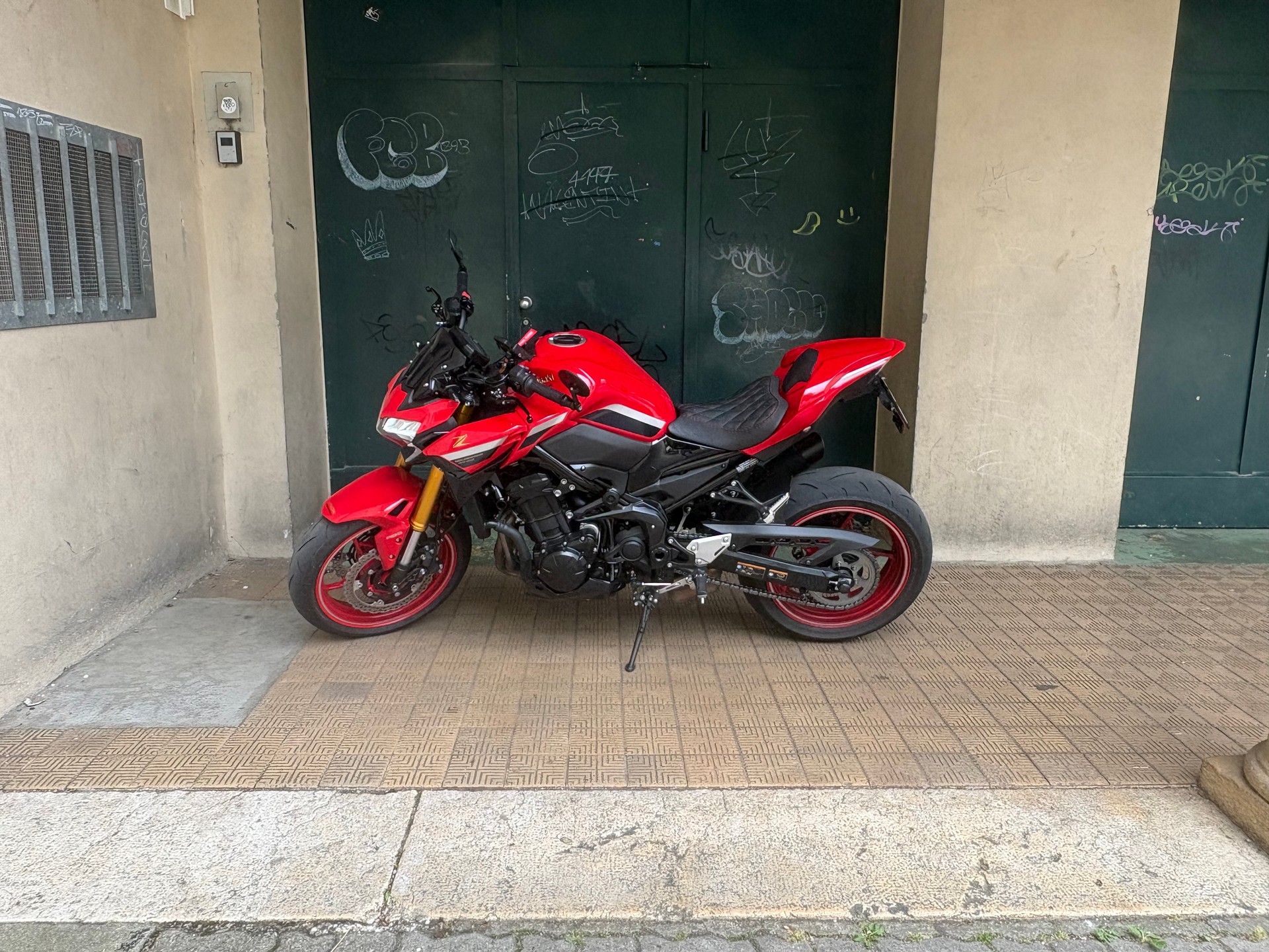 KAWASAKI Z 900 Anniversary Edition (35KW)-image-0